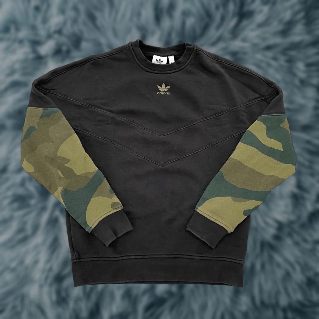 Adidas Adidas Sweater Adult Small Black Camo Center Logo Embroidered Pullover Mens S Size US S / EU 44-46 / 1 - 1 Thumbnail