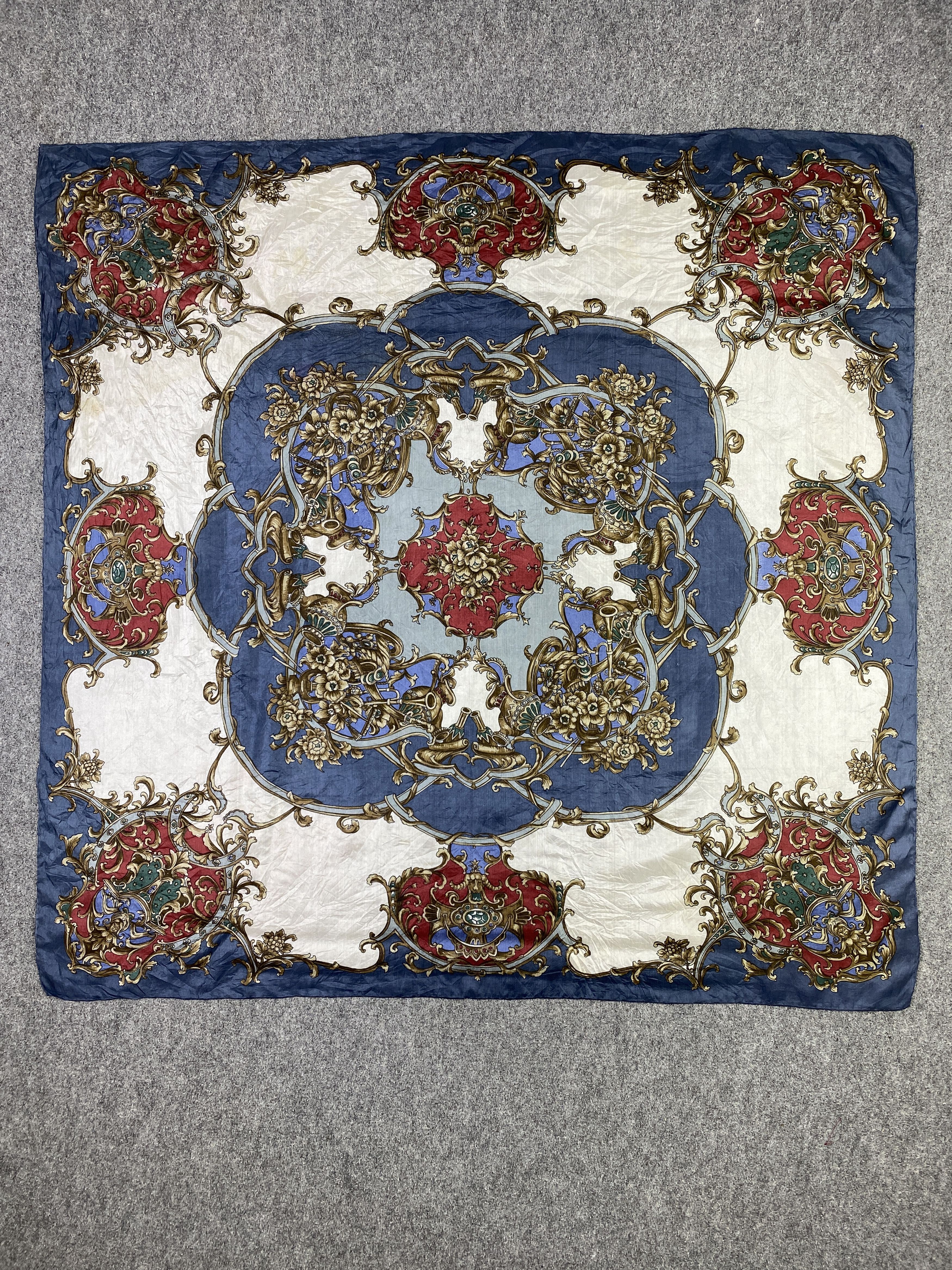 Other Vintage Baroque Floral Motive Silk Scarf SN0269 Size ONE SIZE - 3 Thumbnail