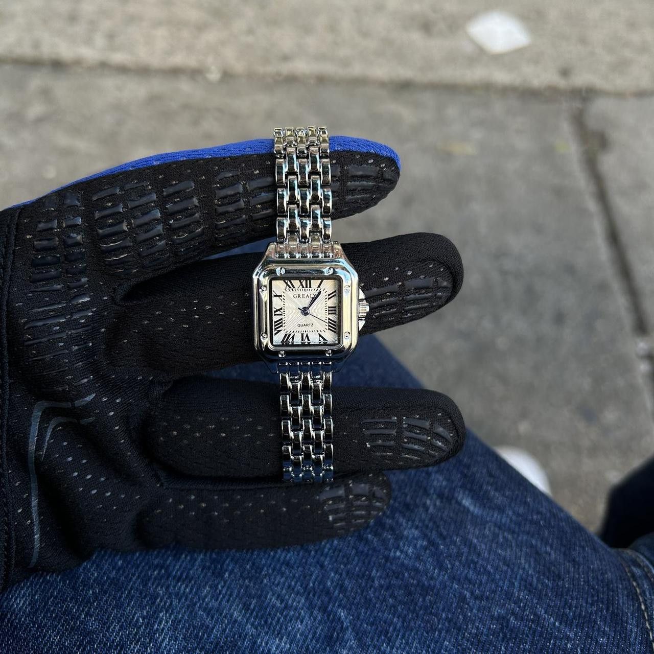 Vintage Vintage 2000s Style Silver Rectangular Quartz Luxury Watch Size ONE SIZE - 3 Thumbnail