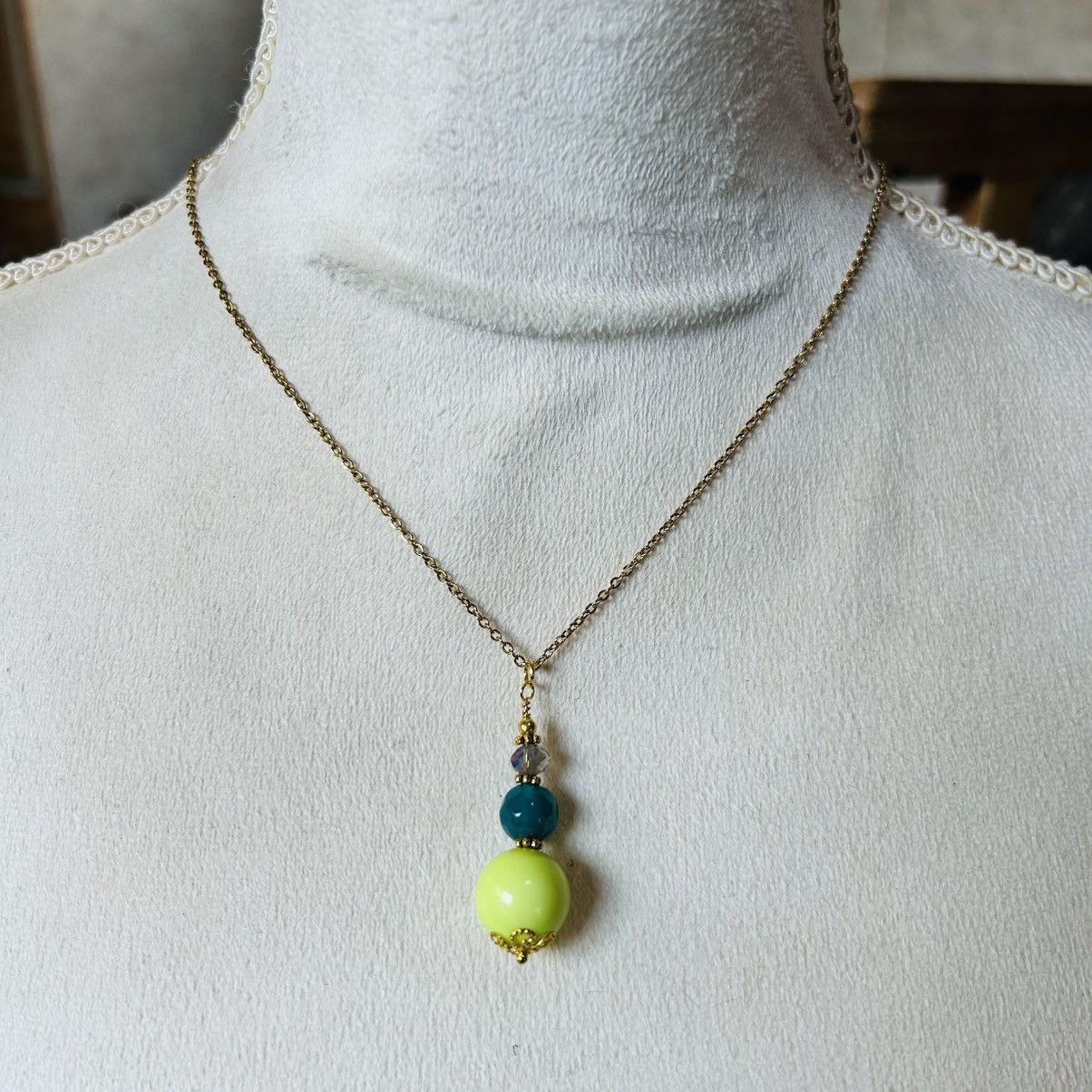 Handmade Handcrafted faceted crystal green chalcedony drop necklace Size ONE SIZE - 3 Thumbnail