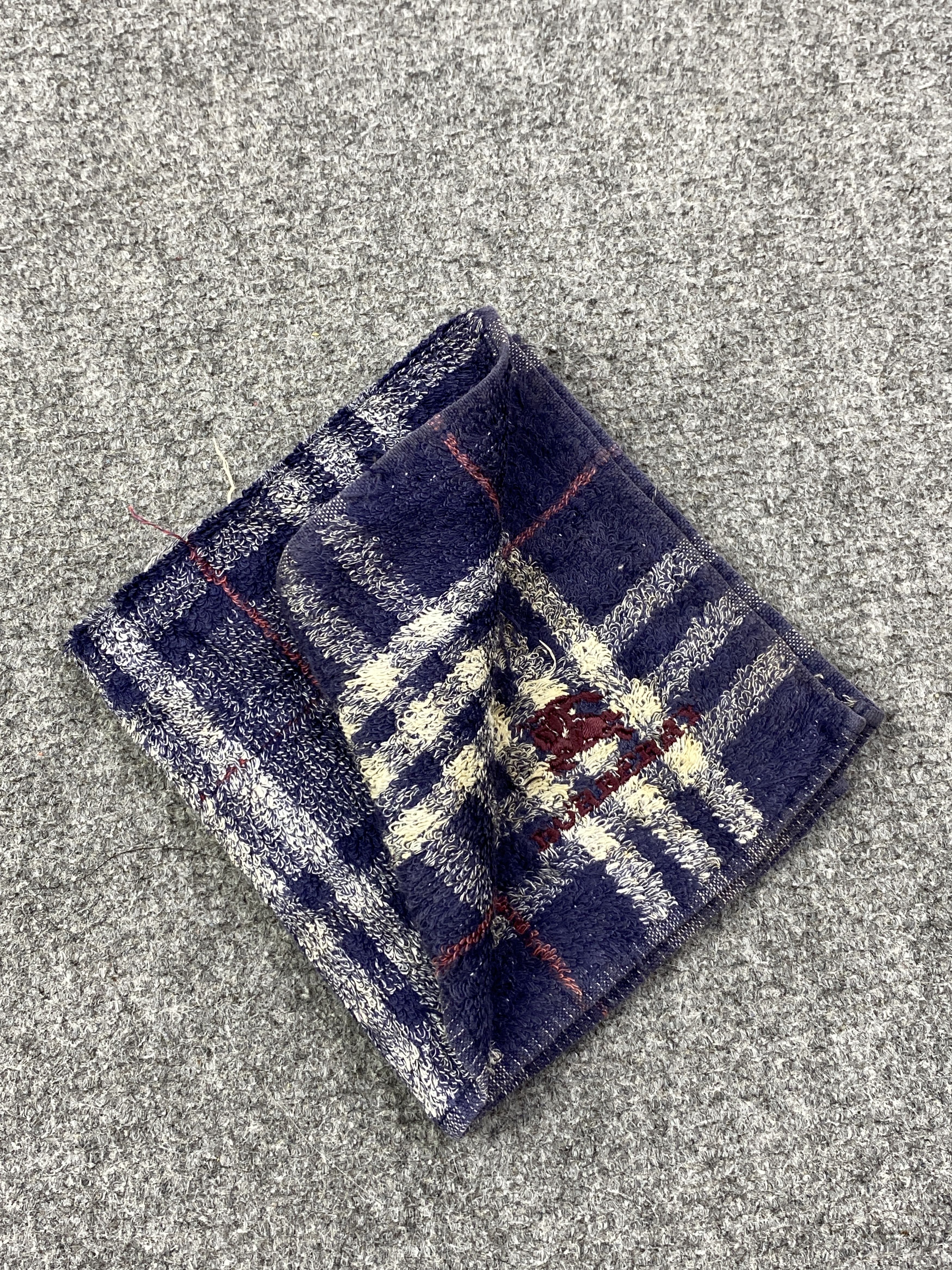 Burberry Vintage Burberry Novacheck Mini Towel / Hand Towel TT0005 Size ONE SIZE - 2 Thumbnail