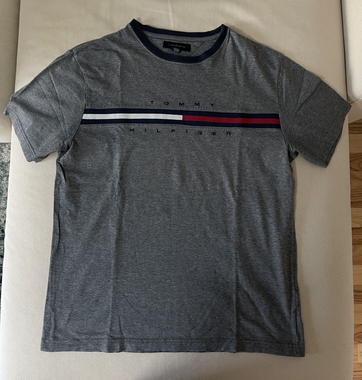 Tommy Hilfiger Tommy Hilfiger vintage T-Shirt with embroidered Logo Print Size US M / EU 48-50 / 2 - 3 Thumbnail