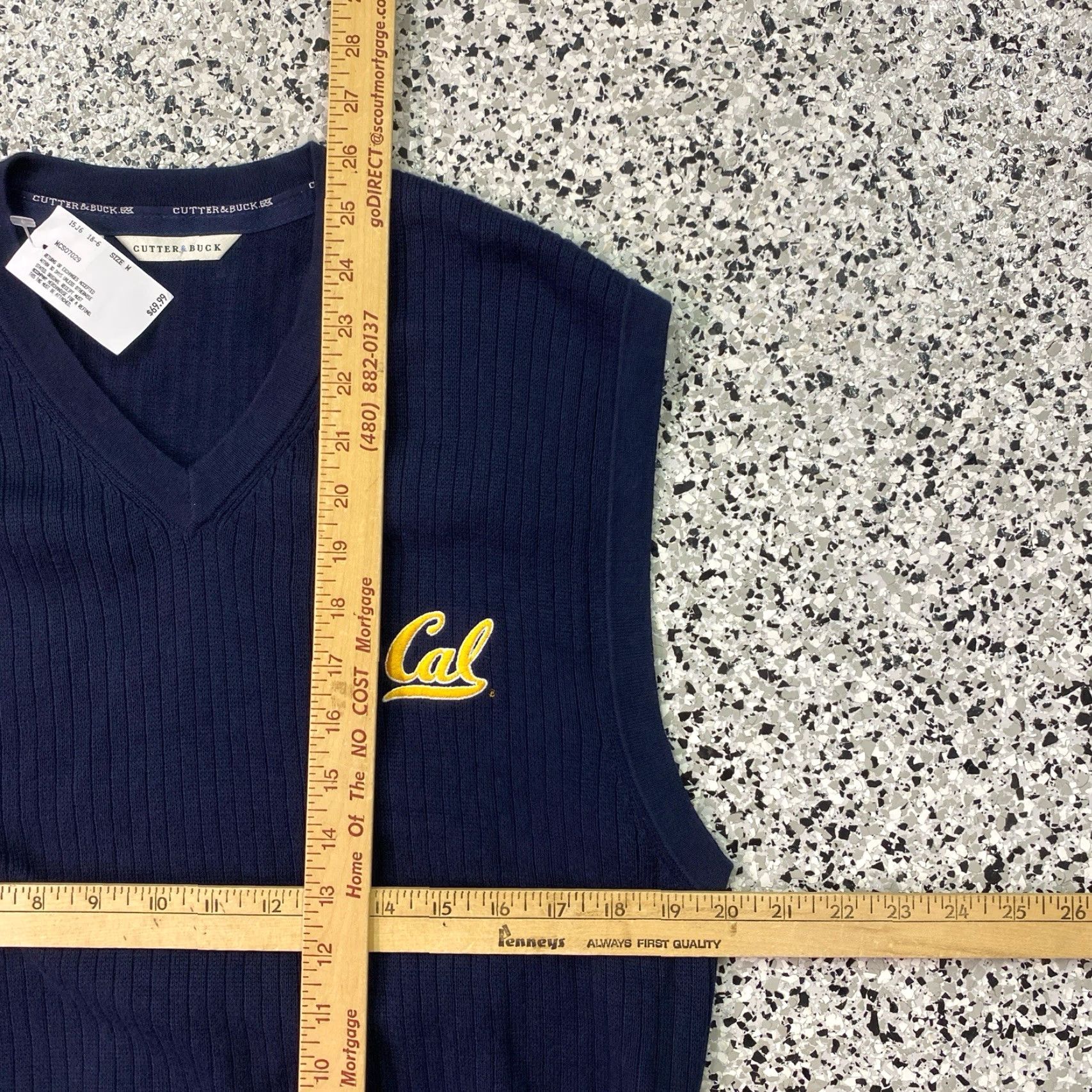 Cutter & Buck VINTAGE Cal Berkeley Golden Bears Knitted Vest Zip Up Medium NWT Men Blue College Knit Vest Size US M / EU 48-50 / 2 - 2 Thumbnail