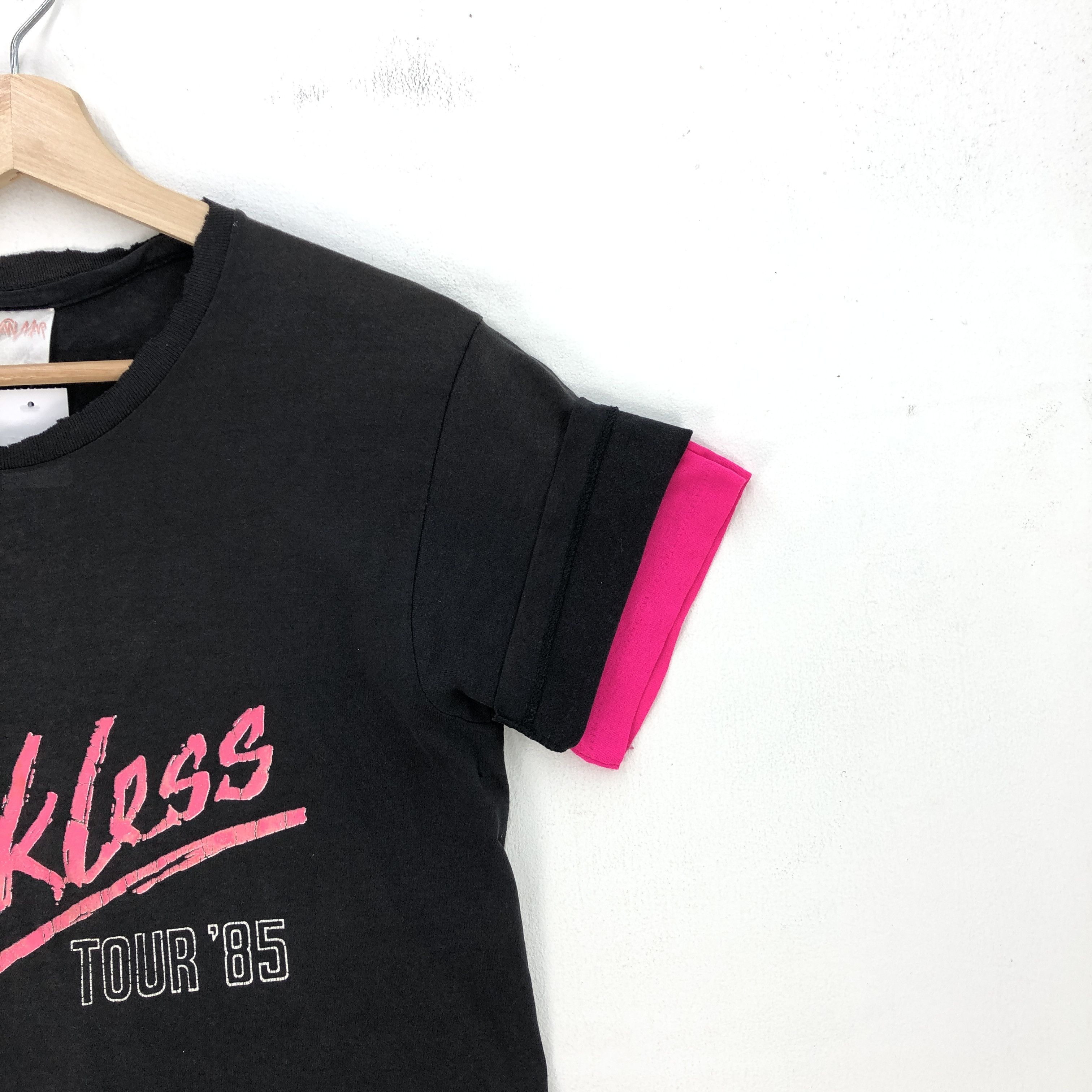 Band Tees × Vintage Vintage 1985 Bryan Adams T Shirt Reckless Tour Tees Size US S / EU 44-46 / 1 - 3 Thumbnail