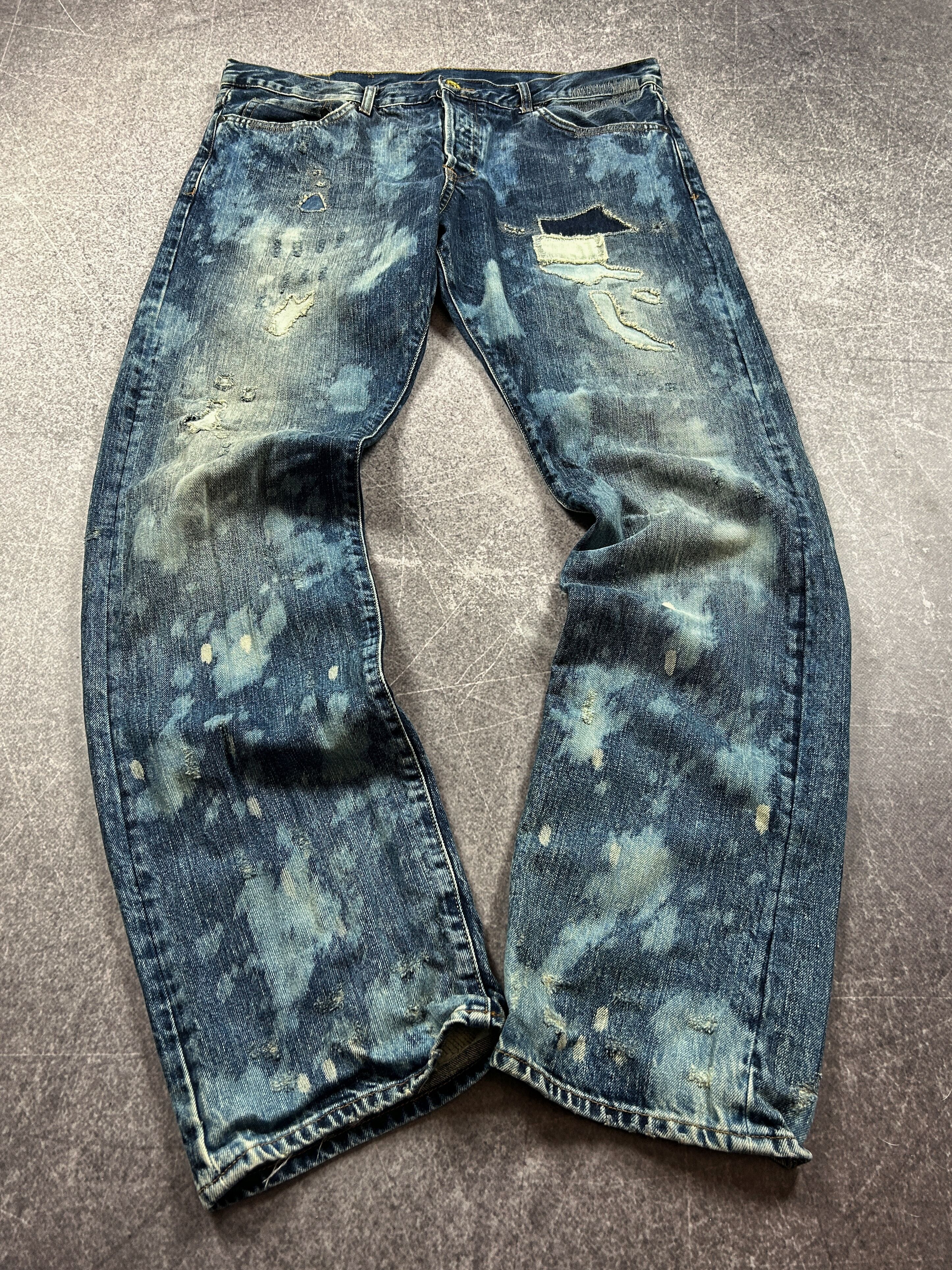 Japanese Brand VTG Distressed Denim Jeans Paint Splatter Fade Y2K Grunge Size US 34 / EU 50 - 1 Thumbnail