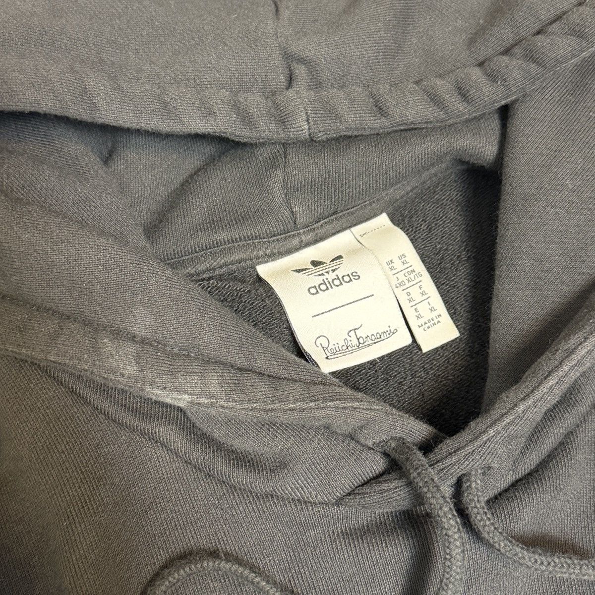 Adidas [Adidas X Keiichi Tanaami] Spider Logo Tanaami Hoody Size US XL / EU 56 / 4 - 4 Thumbnail