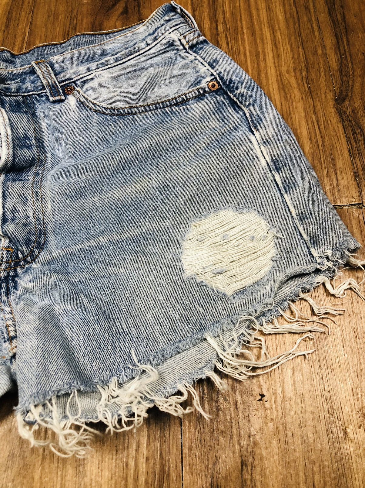 Levi's Levis Short Pants (34) Size 30" / US 8 / IT 44 - 4 Thumbnail
