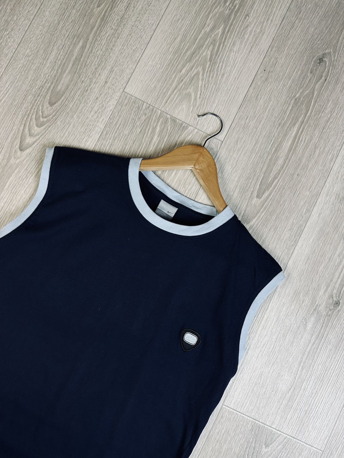 Nike × Vintage Vintage 90s Nike tank top y2k swoosh small logo Size US L / EU 52-54 / 3 - 2 Thumbnail