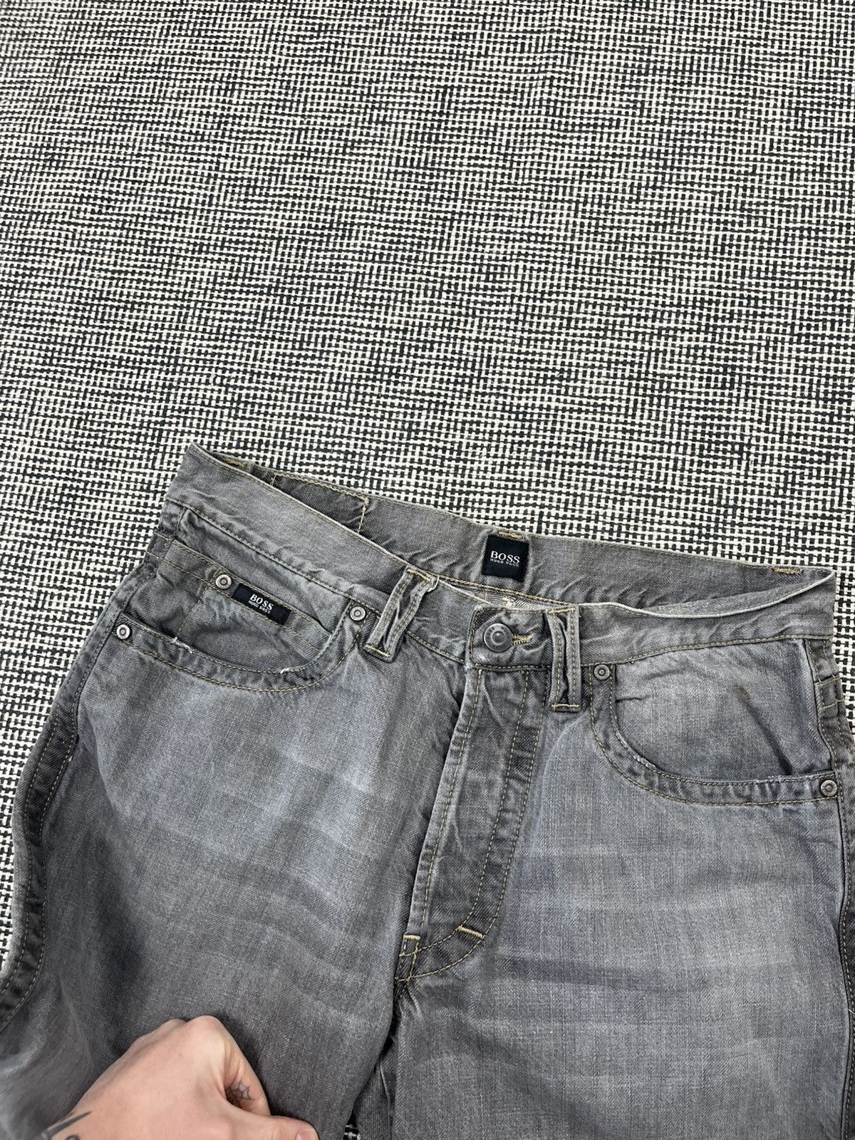 Designer × Hugo Boss × Vintage Gray stone washed Hugo Boss vintage straight cut jeans Size US 31 - 3 Thumbnail