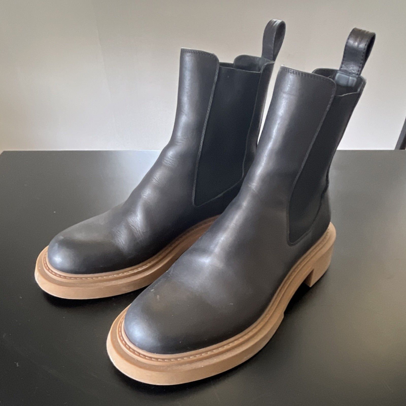 Loewe Loewe Chelsea Boots Size US 9 / EU 42 - 1 Thumbnail