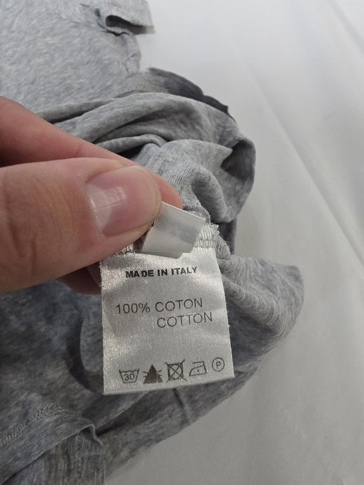Balmain BALMAIN Paris Grey Distressed Cotton T-Shirt (Size m) Size US M / EU 48-50 / 2 - 4 Thumbnail