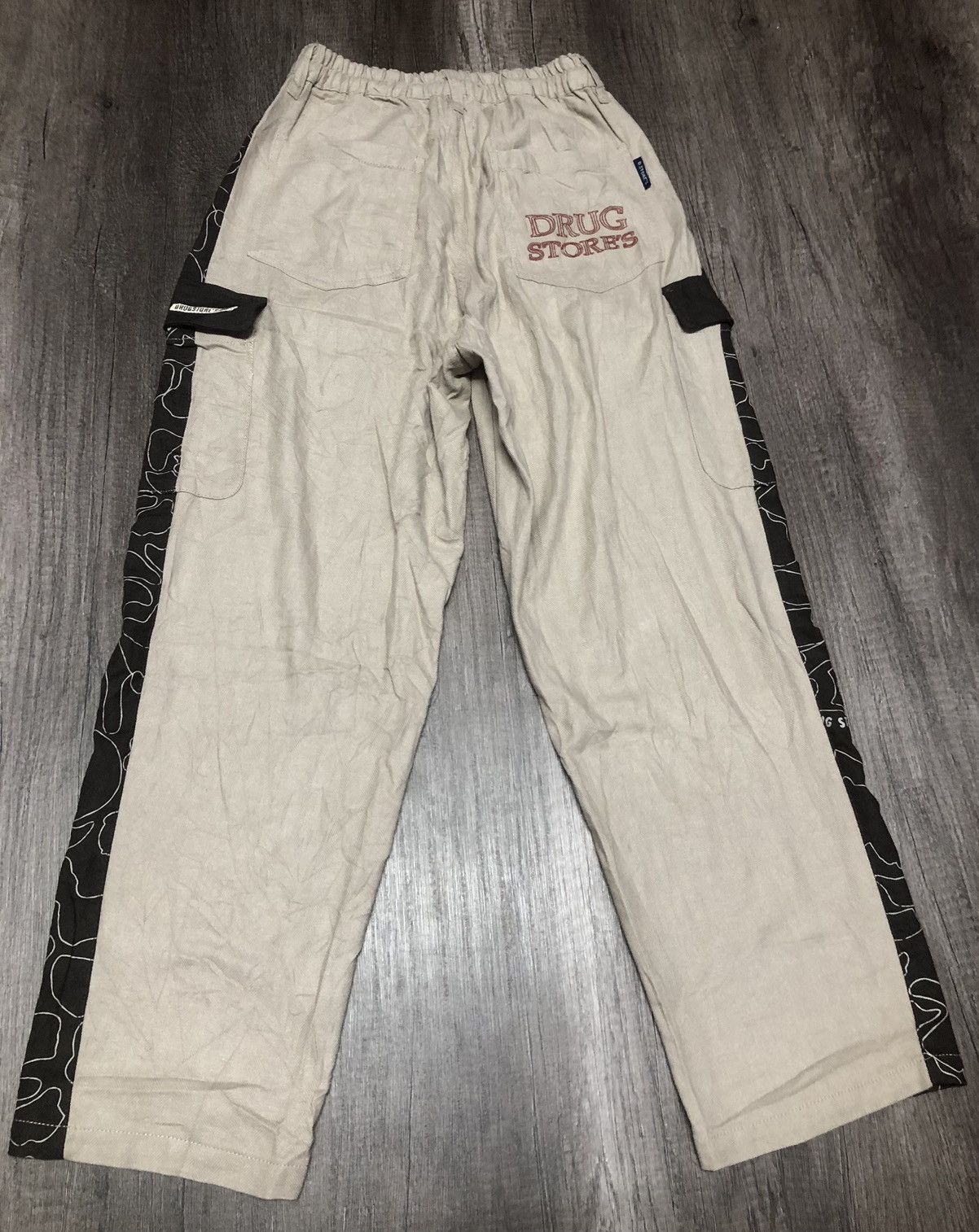 Japanese Brand Drug Store Casual pant Cargo style (Unisex) Size US 30 / EU 46 - 3 Thumbnail
