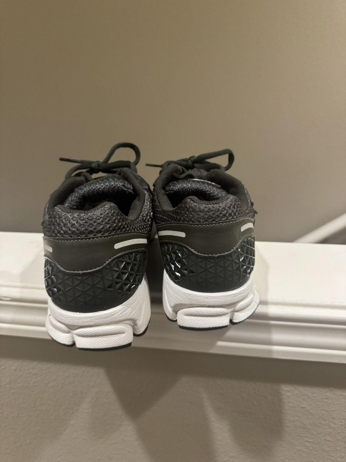 Nike Vomero 5 Size US 11 / EU 44 - 4 Thumbnail
