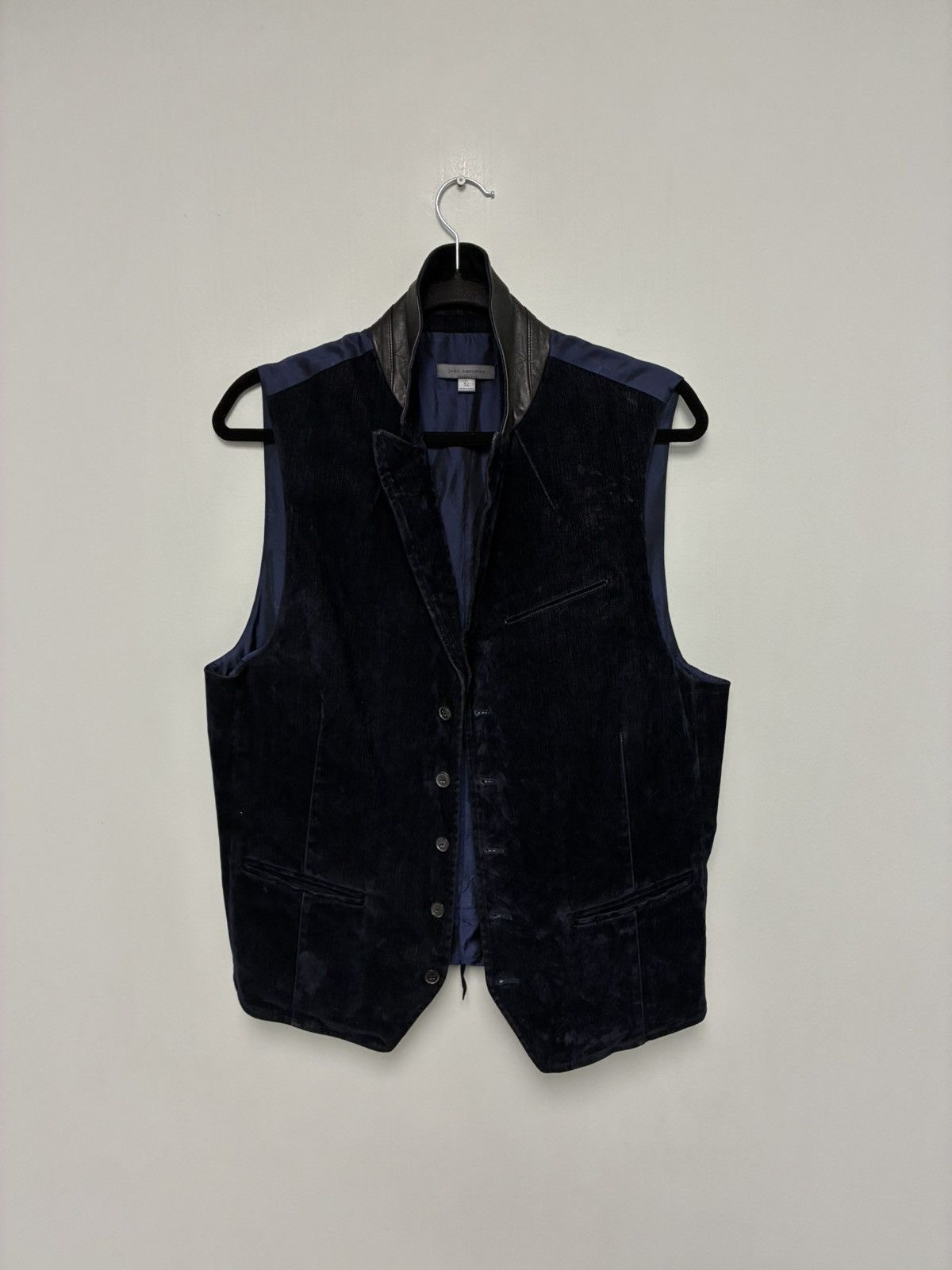 John Varvatos Woodward crushed velvet Vest EU 52 USA 42 Size US L / EU 52-54 / 3 - 12 Thumbnail
