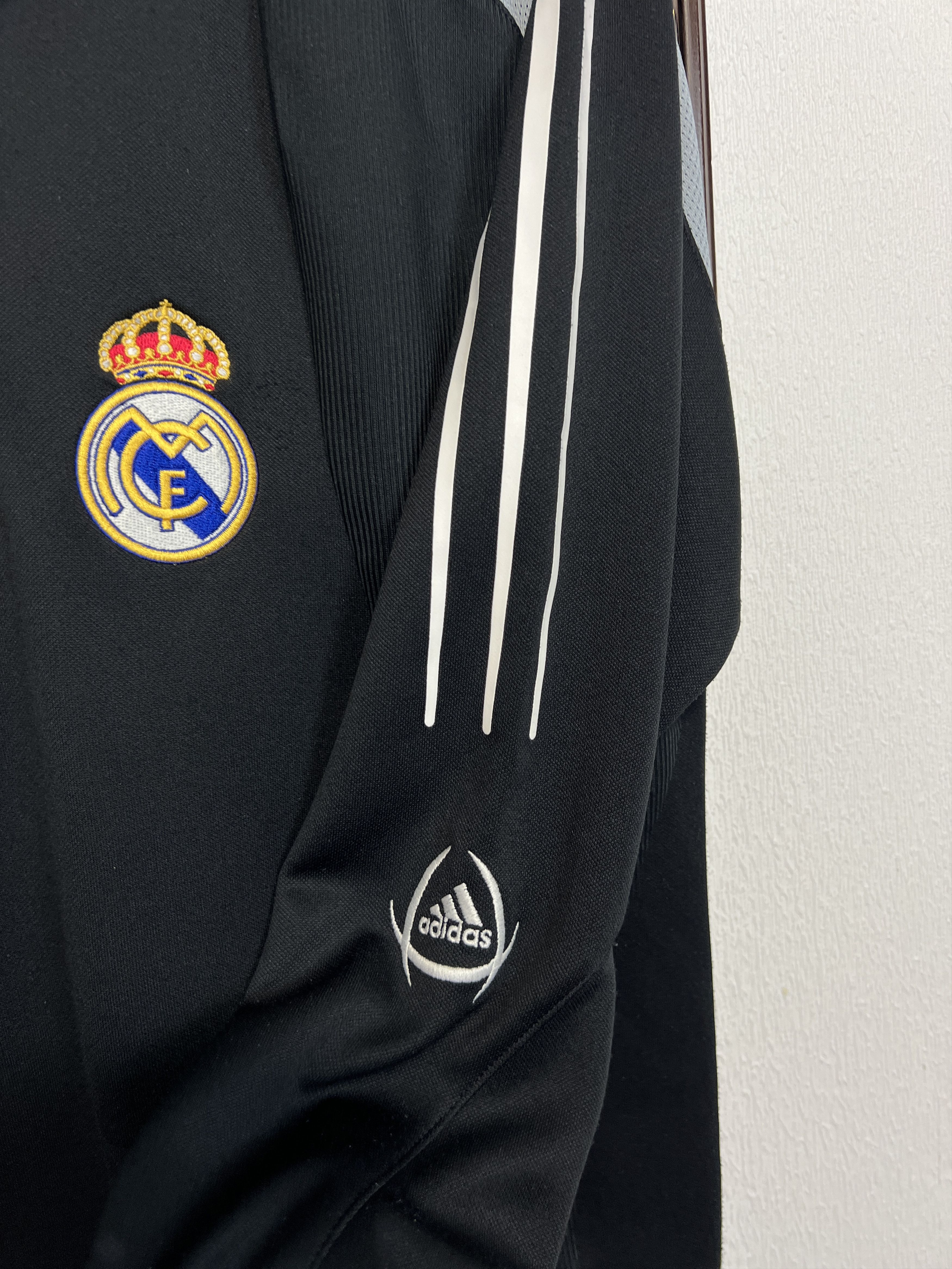 Adidas Vintage Real Madrid Football Train Jacket Soccer Sweatshirt Size US S / EU 44-46 / 1 - 4 Thumbnail
