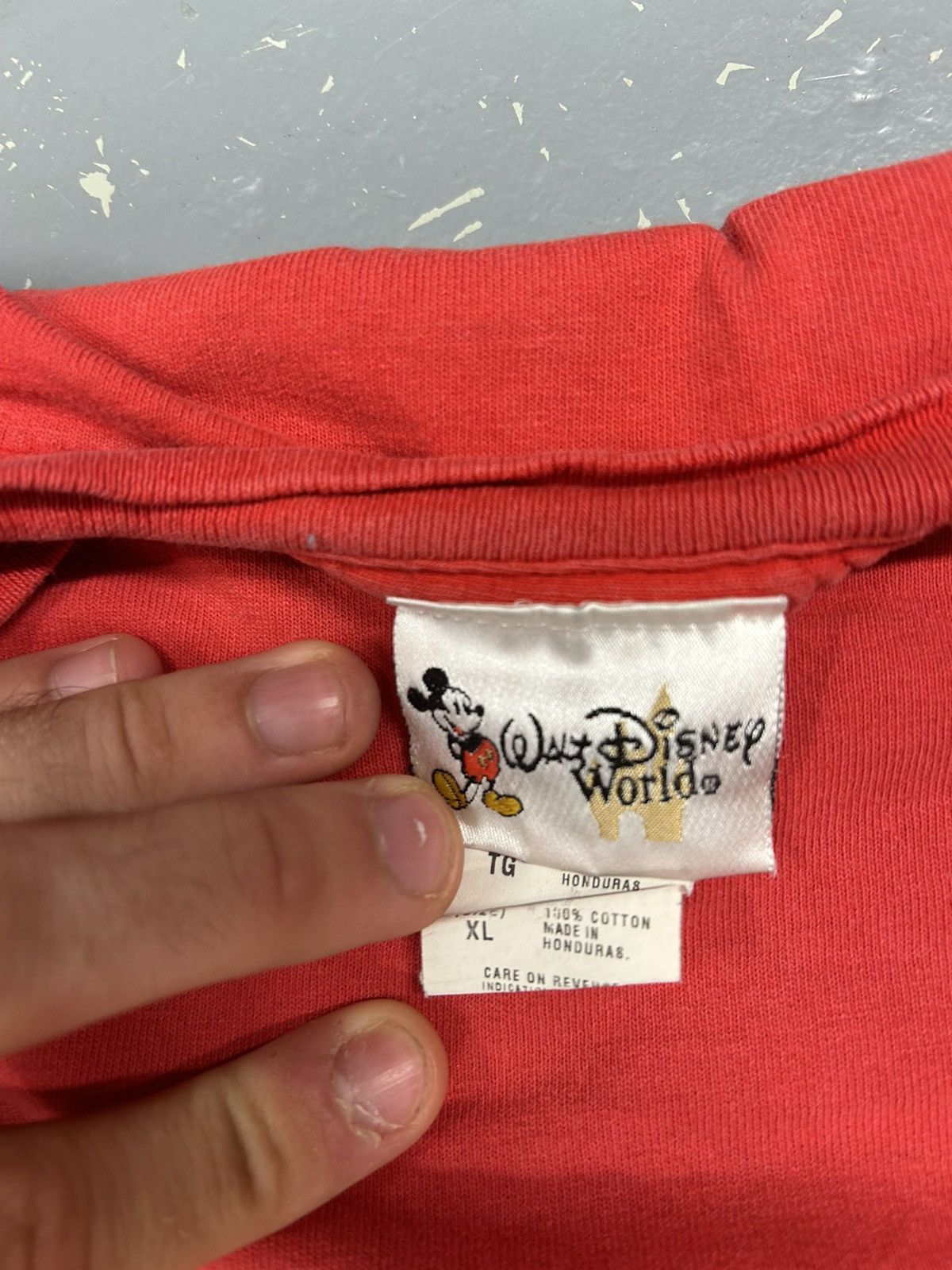 Disney × Mickey Mouse × Vintage Crazy Vintage 90s Essential Red Mickey Mouse Disney T-Shirt Size US XL / EU 56 / 4 - 3 Thumbnail