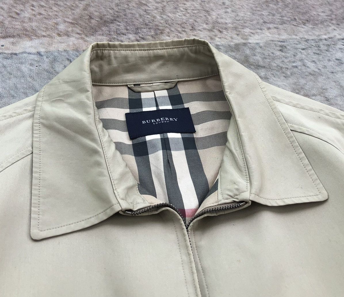 Burberry Burberry London Mens Embroidery Logo Novacheck Bomber Jacket Size US XL / EU 56 / 4 - 14 Thumbnail