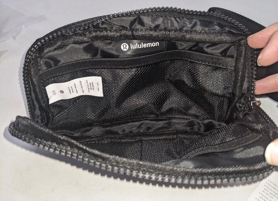 Lululemon Lululemon Everywhere Belt Bag Black Fanny Waist - Unisex Size ONE SIZE - 3 Thumbnail