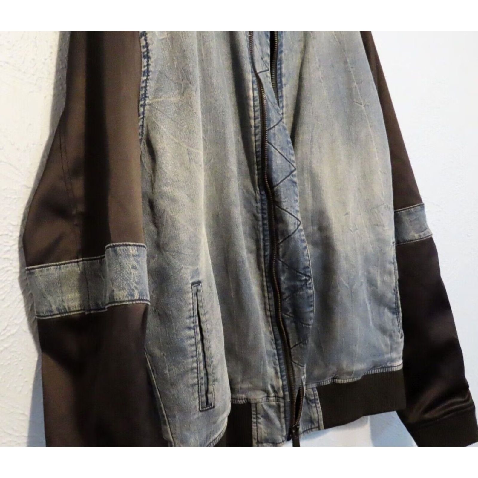 True Religion True Religion Bomber Jacket Men M Blue Denim Zip Cotton Lining All Seasons Pockets Casual Travel Regular Fit US Style Size US M / EU 48-50 / 2 - 6 Thumbnail