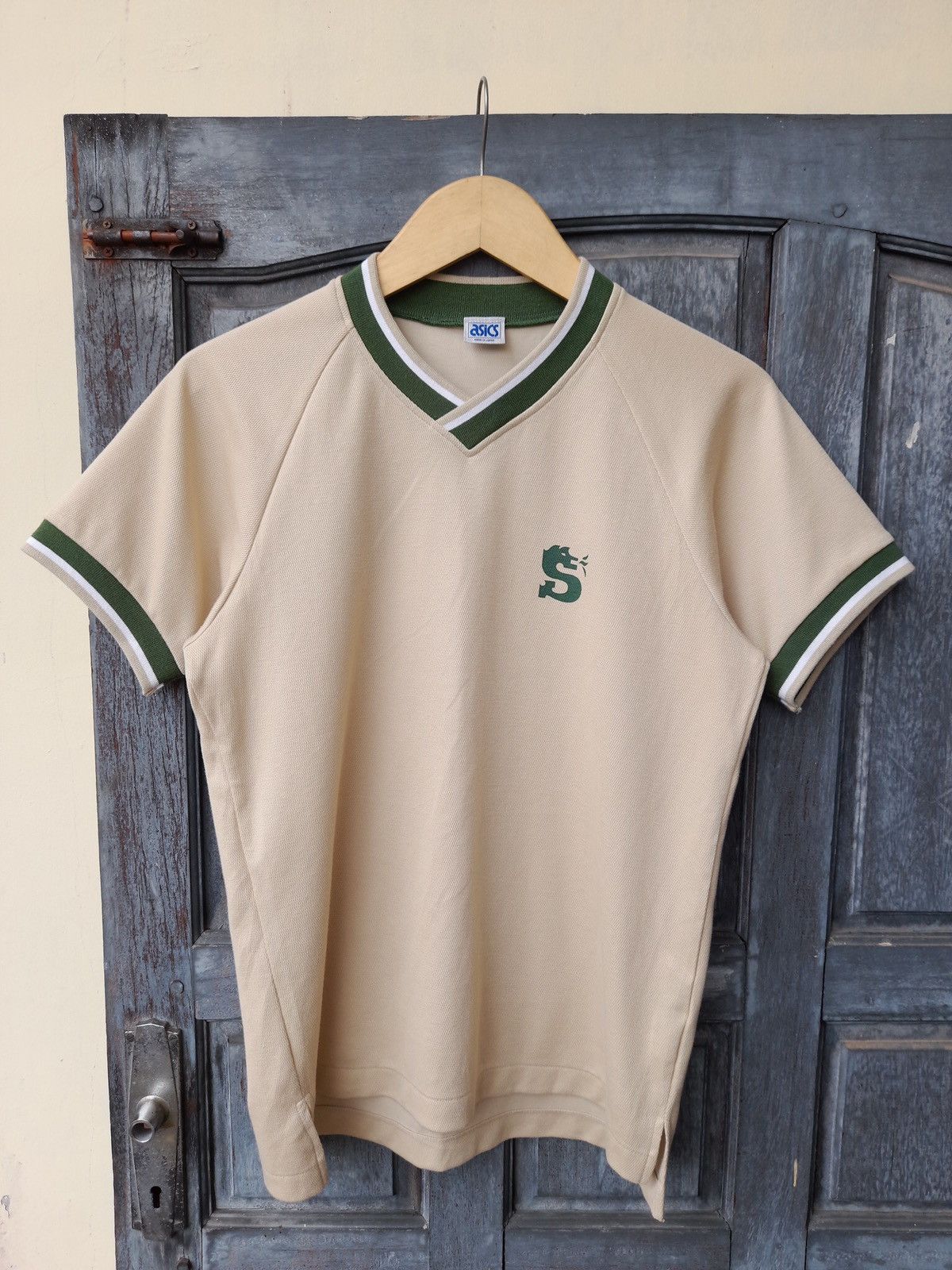Asics Vintage Asics Made in Japan Sports Polo Beige Dragon Logo Size US M / EU 48-50 / 2 - 1 Thumbnail