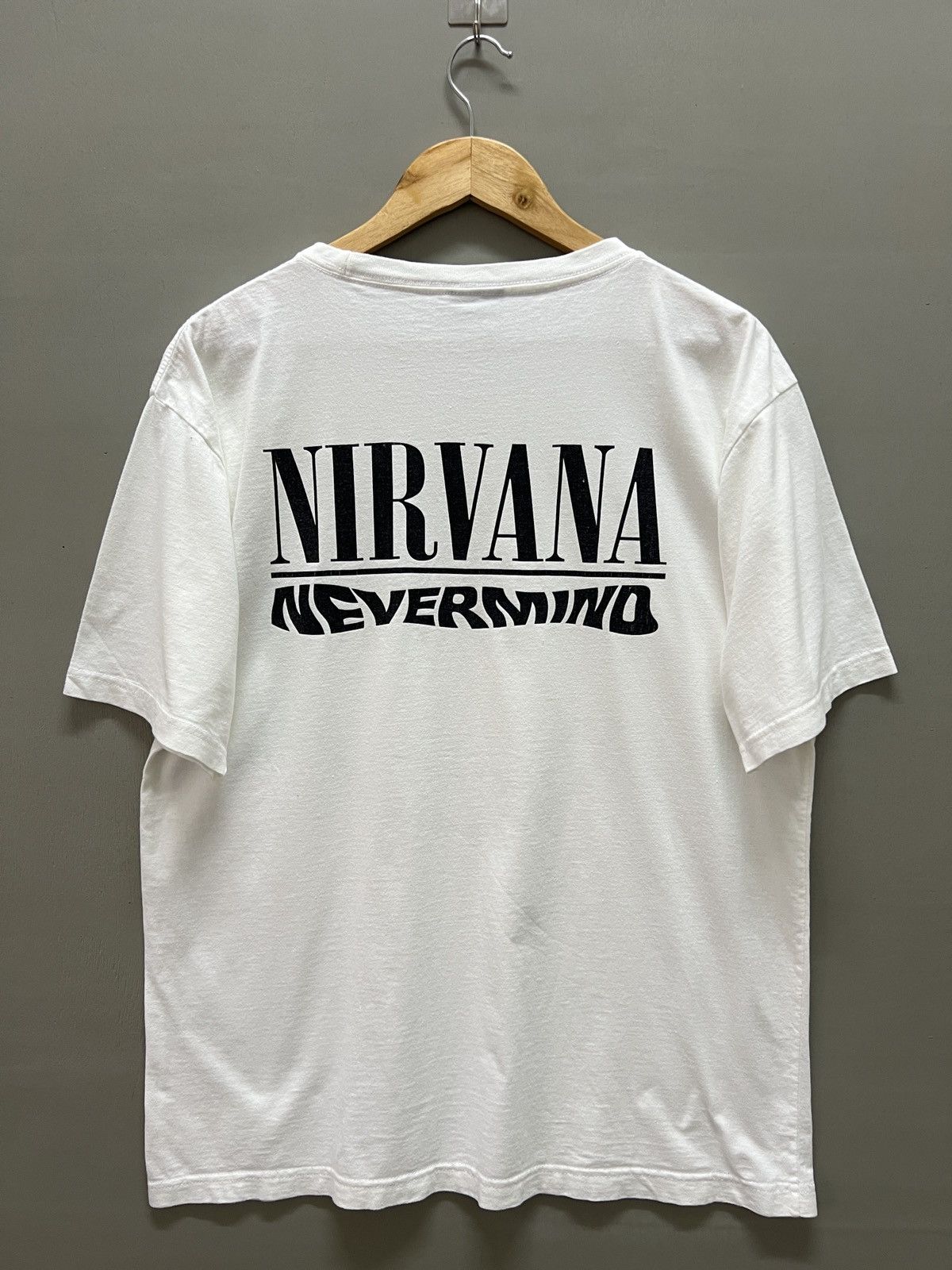 Band Tees 💥 Vintage Nirvana Nevermind Tees Grunge Parking Lot Bootleg Size US L / EU 52-54 / 3 - 3 Thumbnail