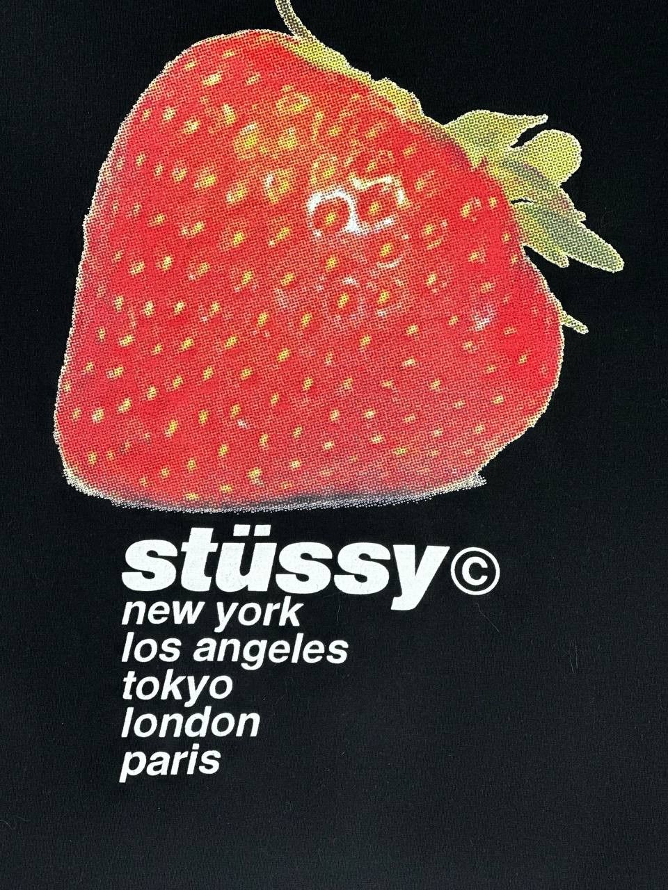 Stussy Vintage Stussy Strawbery Print Big Logo T Shirt Size US M / EU 48-50 / 2 - 10 Thumbnail