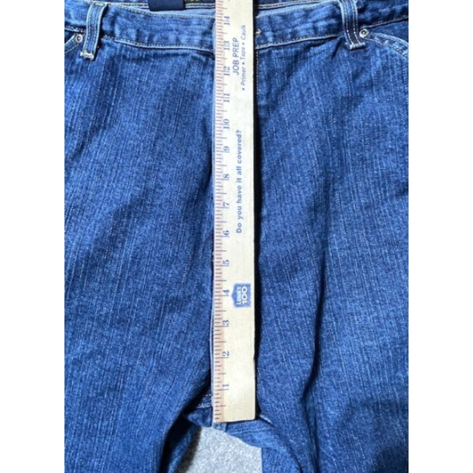 Nautica Nautica Jeans Mens 42/32 Capri Cotton Medium Wash Denim High Rise Blue Jeans Capris Mens Regular 42in 32in Pocket 5-Pocket Denim Nautica Blue Mens Size US 42 / EU 58 - 4 Thumbnail