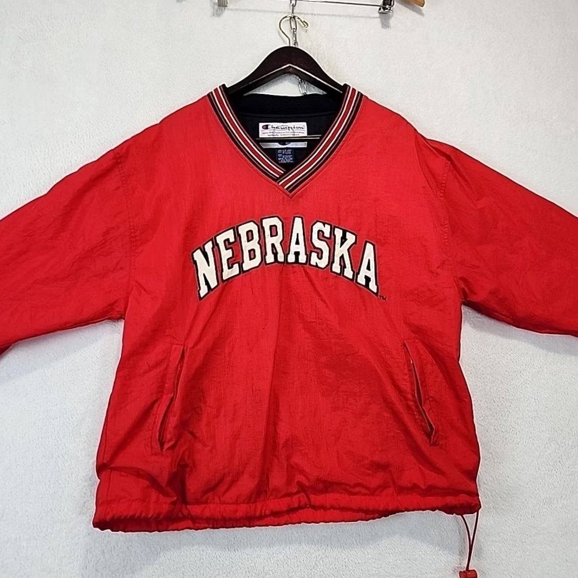 Champion VINTAGE Champion Nebraska Huskers V Neck Pullover Windbreaker Jacket Mens L Red Nylon Polyester Lining Logo 90s Sports NCAA Size US L / EU 52-54 / 3 - 3 Thumbnail