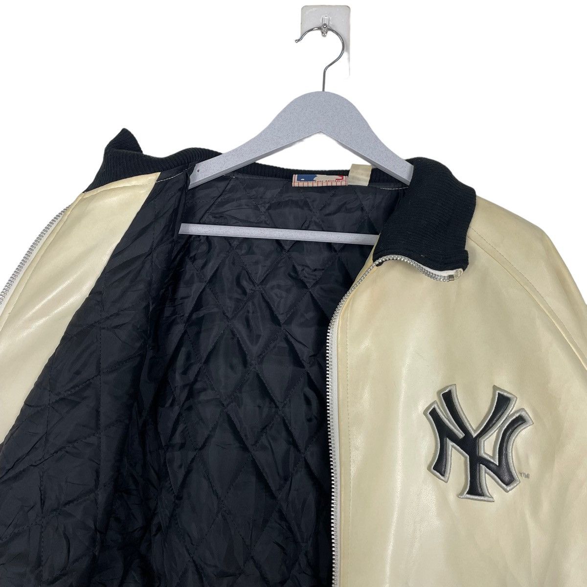 MLB × New York Yankees 💥NEW YORK YANKEES PU LEATHER BOMBER JACKET Size US L / EU 52-54 / 3 - 10 Thumbnail