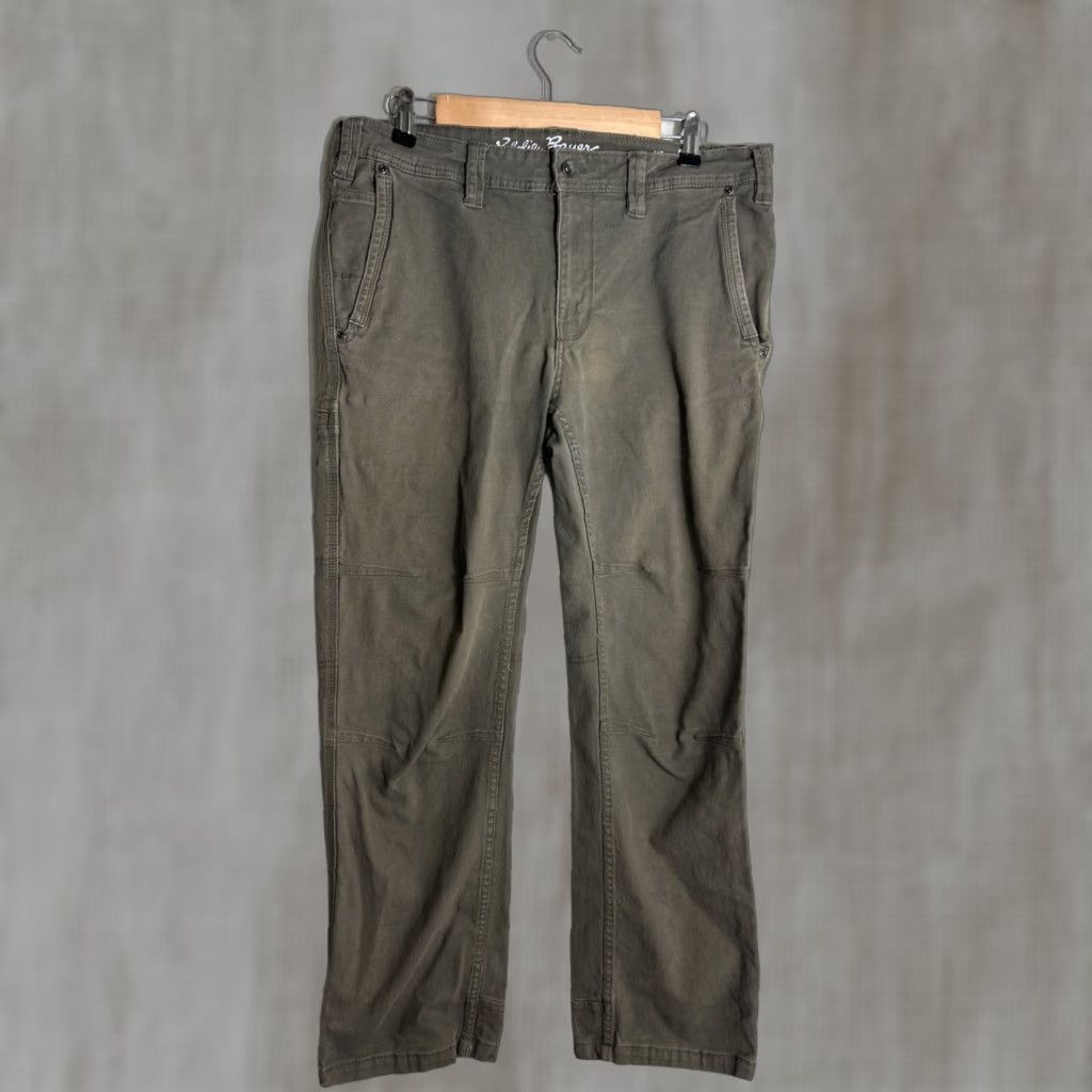 Eddie Bauer Pants Mens 34x30 Relaxed Straight Leg Hiking Outdoor Green Khakis Pants Mens Regular Green Fall Spring Summer With Pockets
