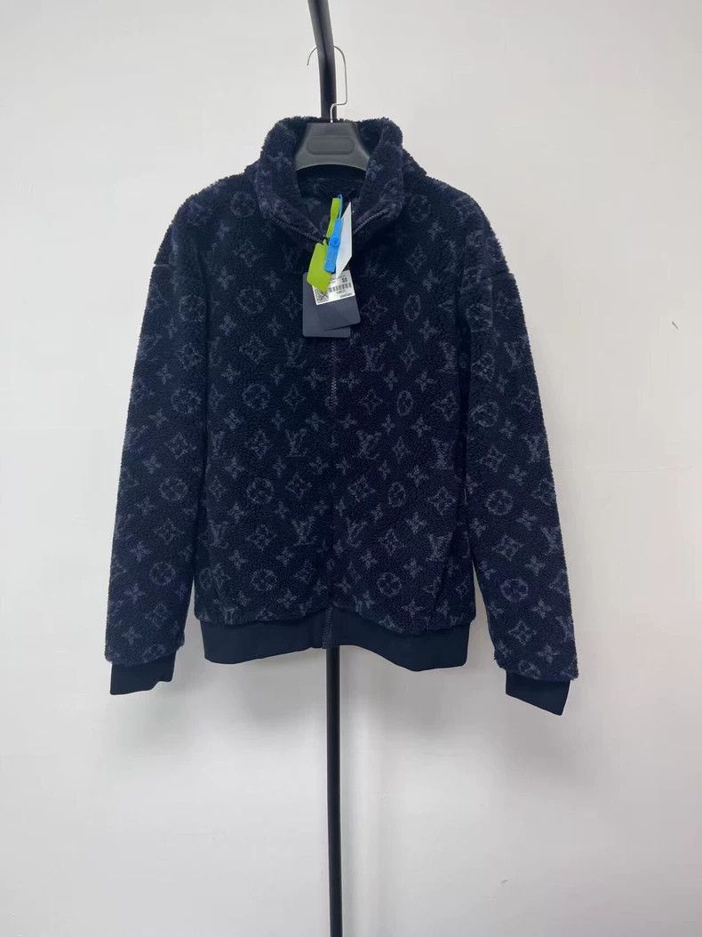 Louis Vuitton Louis Vuitton Full Jacquard Suede Logo Jacket Size US S / EU 44-46 / 1 - 1 Thumbnail