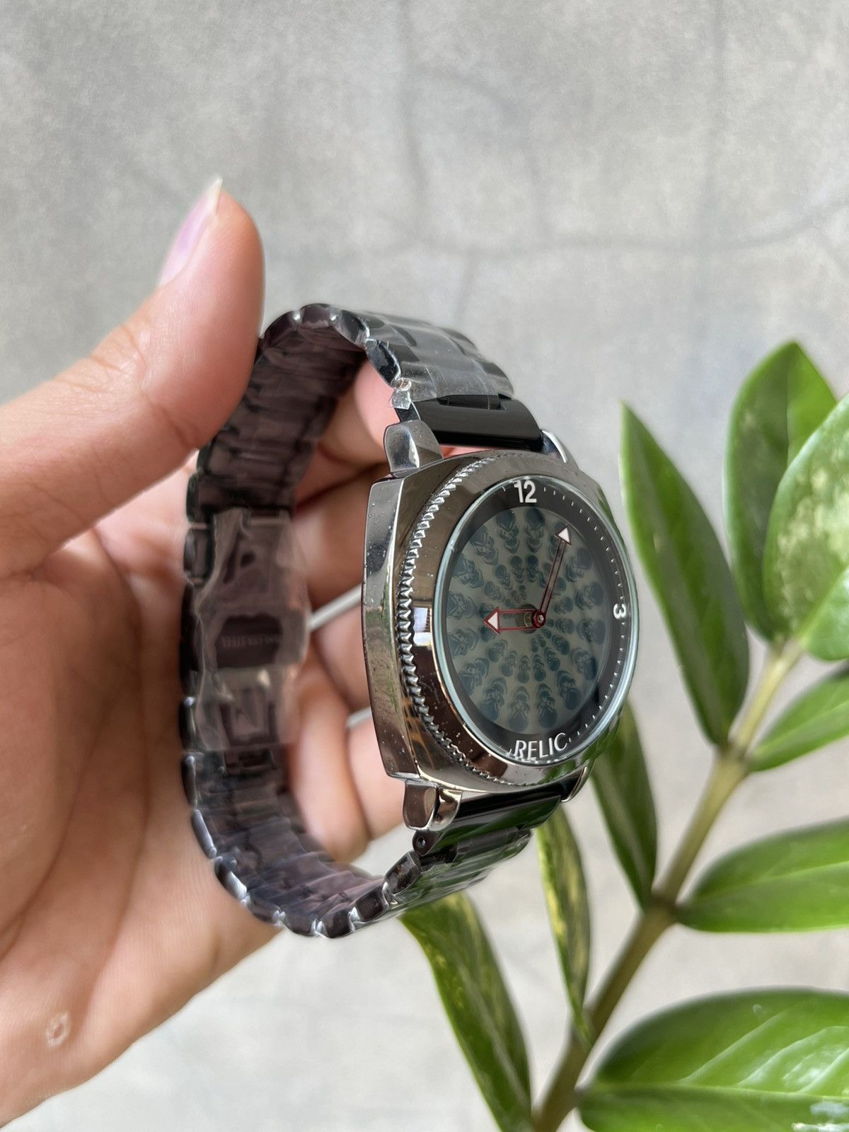 Fossil Vintage RELIC BIG TIC WATCH SPIRAL SKULL BLACK Size ONE SIZE - 6 Thumbnail