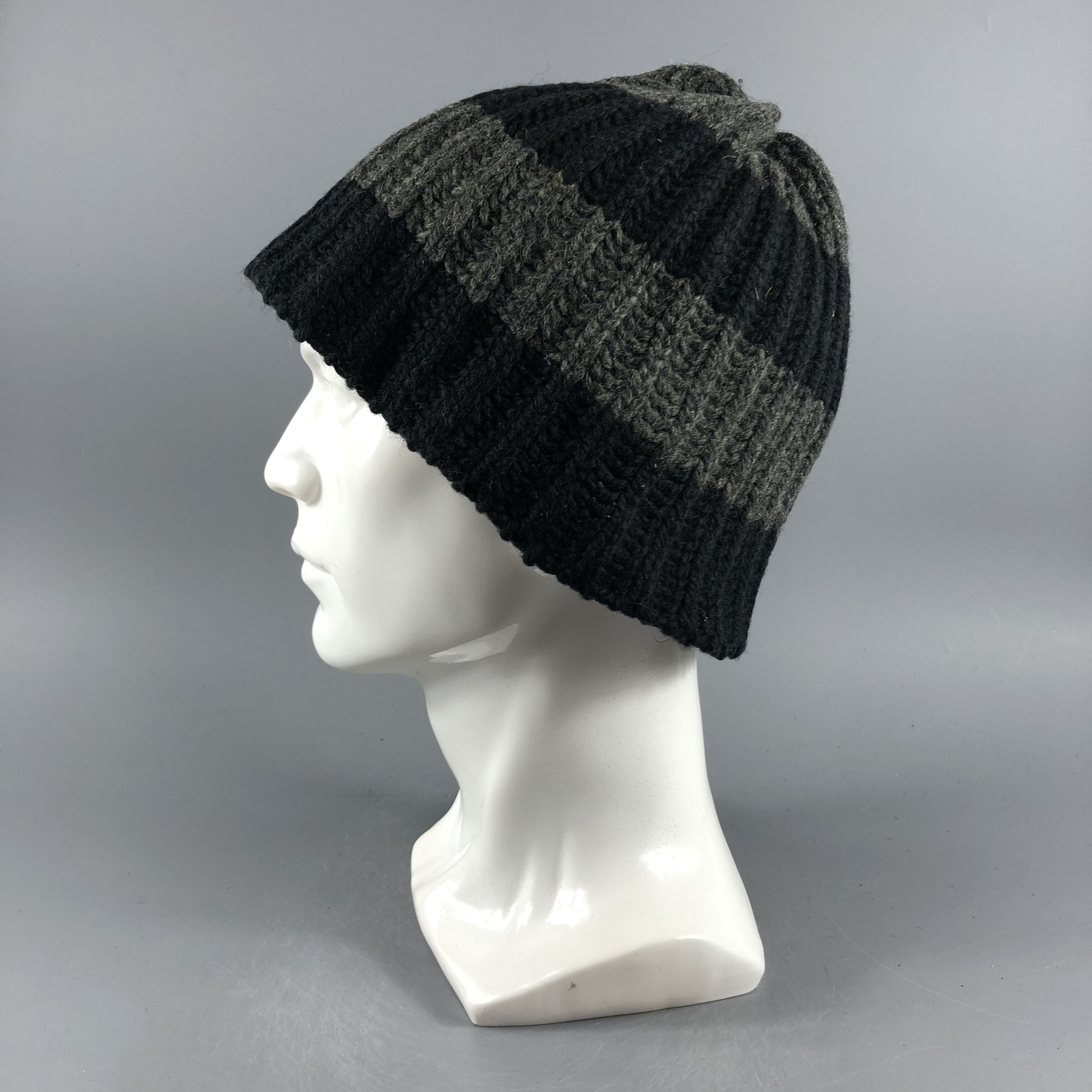 Vintage British Wool Stripe Beanie Snow Hat Snow Cap -D282 Size ONE SIZE - 1 Thumbnail