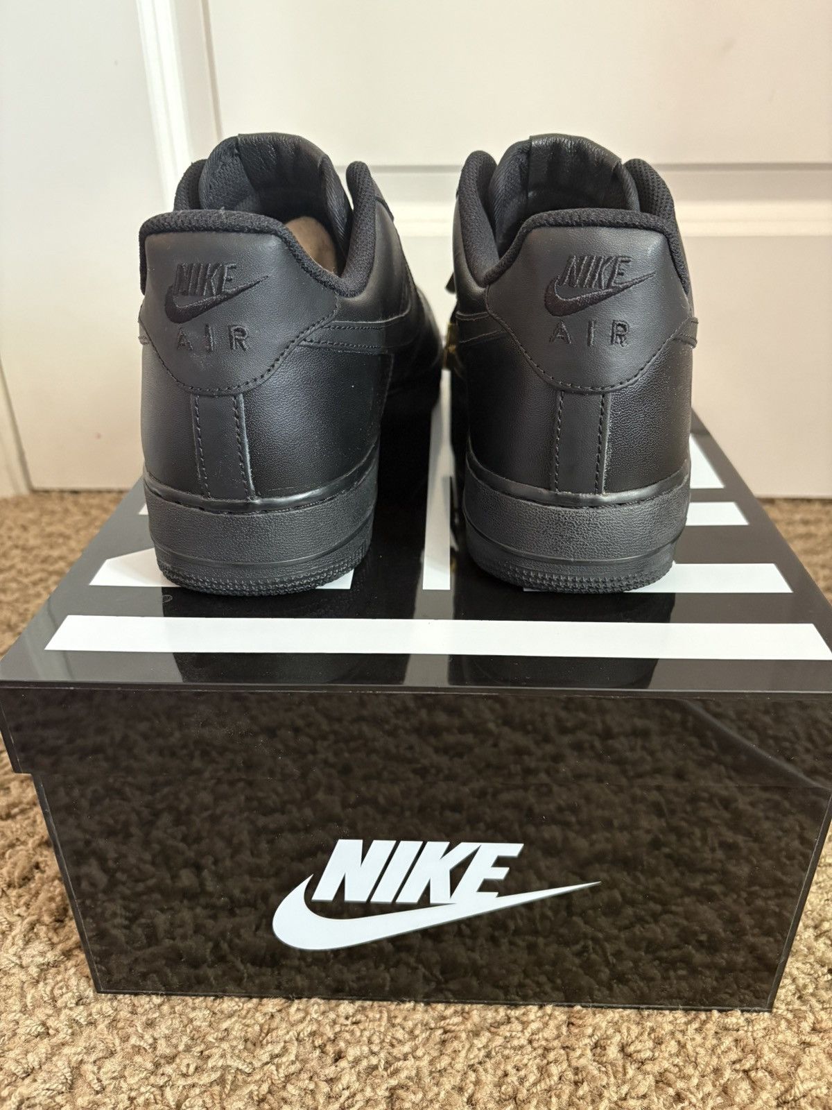 Kith × Nike Nike x Kith Friends and Family AF1 “Just Us” Blackout Size US 11.5 / EU 44-45 - 7 Thumbnail