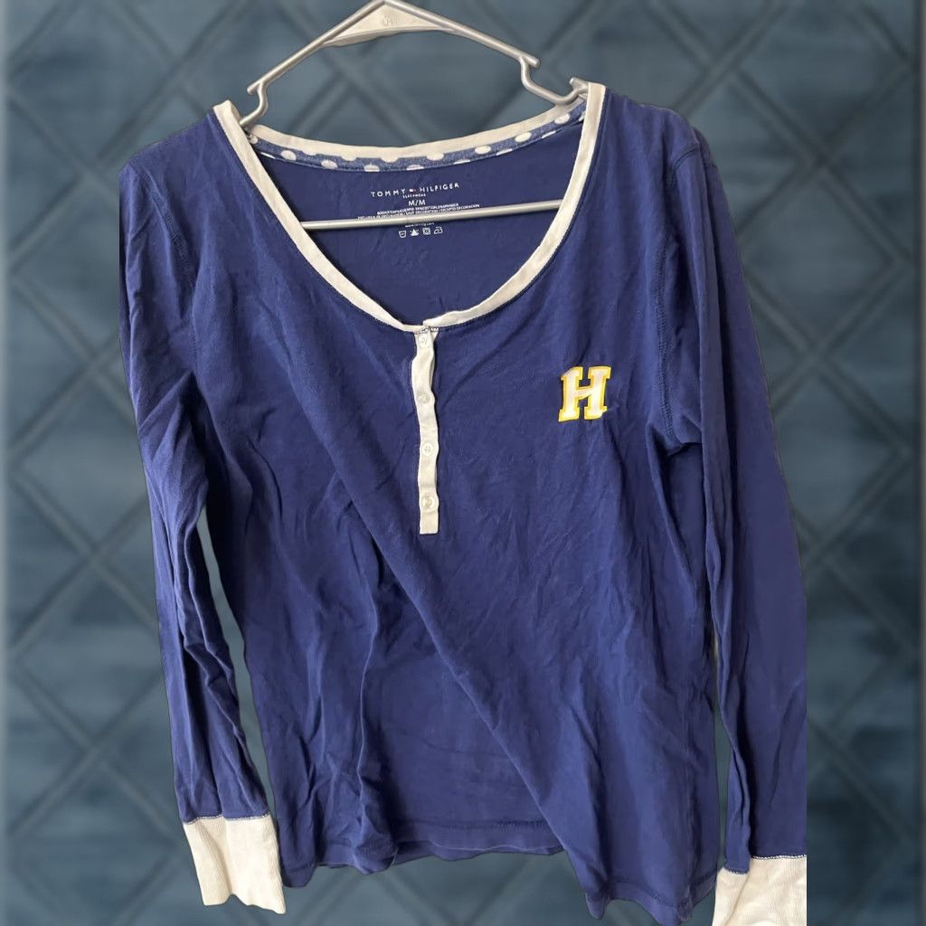 Tommy Hilfiger Tommy Hilfiger Womens Henley Long Sleeve Shirt Blue Medium Sleep Striped Casual Easy Care Size M / US 6-8 / IT 42-44 - 1 Thumbnail