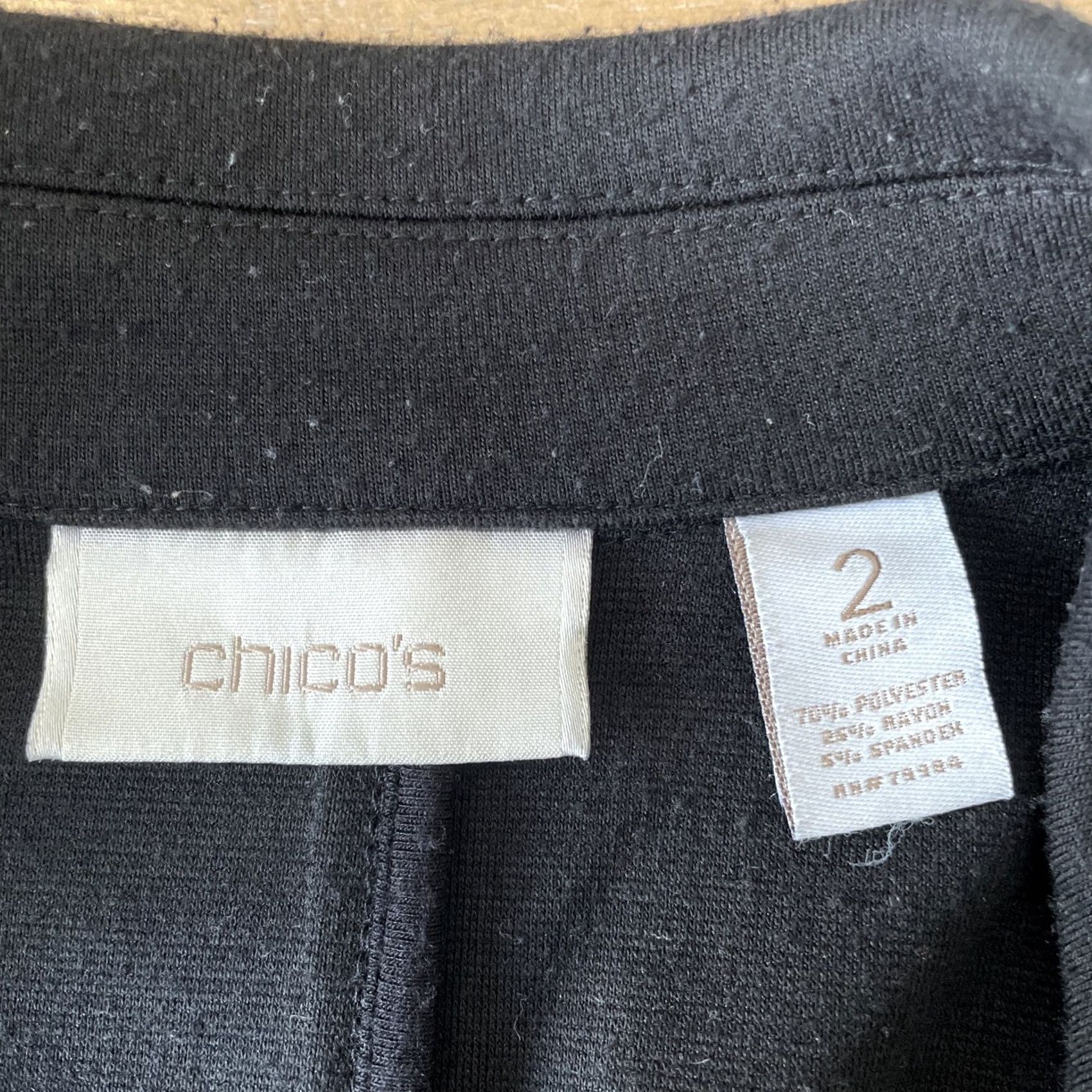 Vintage Chicos Womens Sweater Cardigan Long Sleeve Black Button Pockets 2 Regular Knit Polyester Size XS / US 0-2 / IT 36-38 - 3 Thumbnail