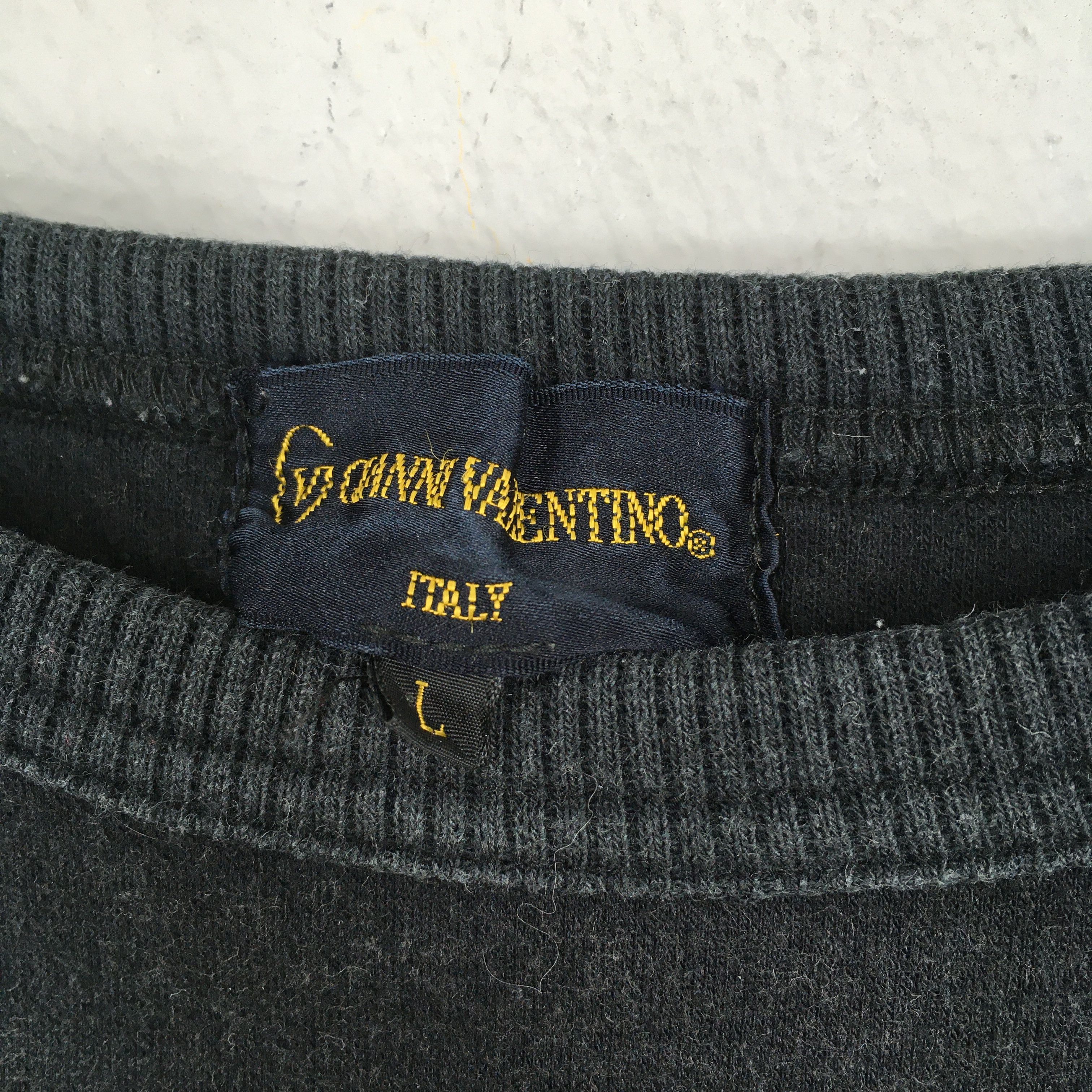 Gianni Valentino × Valentino × Vintage Vintage 90s Gianni Valentino Black Sweatshirt Small Size US S / EU 44-46 / 1 - 5 Thumbnail