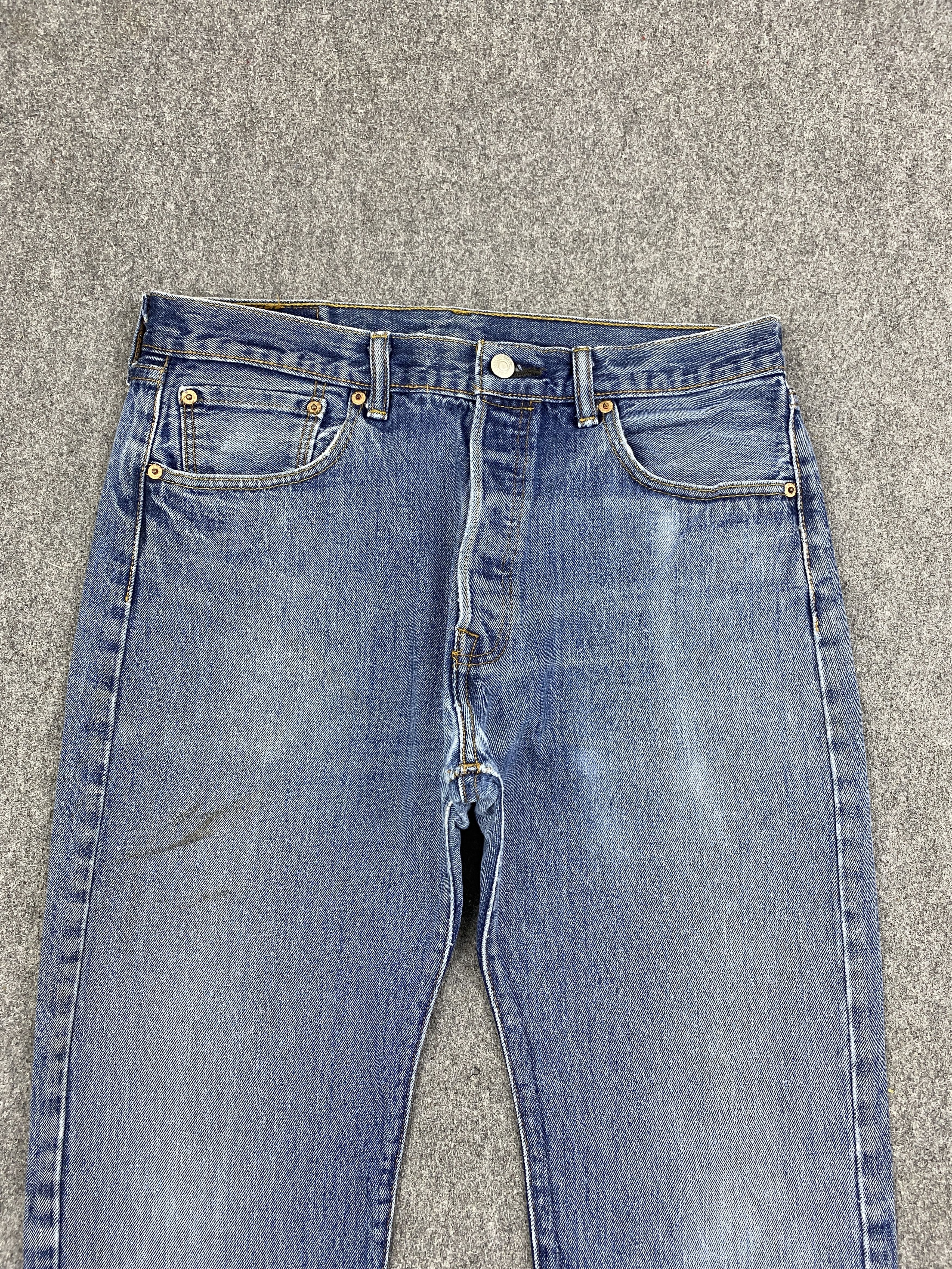 Levi's × Vintage Vintage Levi's 501 Blue Faded Jeans DP2807 Size US 34 / EU 50 - 2 Thumbnail