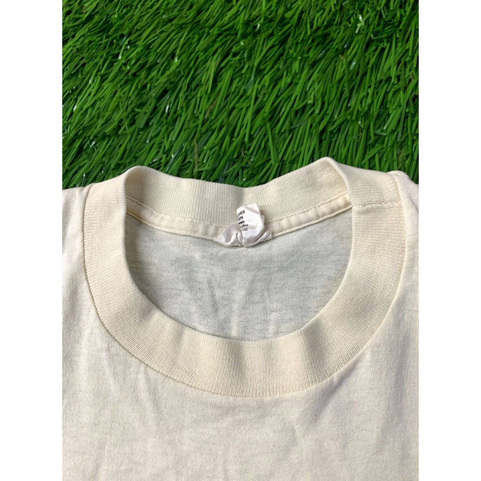 Vintage VINTAGE DEATH VALLEY 1984 BAND SHIRT JERSEY T FINE ORIGINAL SIZE L MEN Size US L / EU 52-54 / 3 - 5 Thumbnail