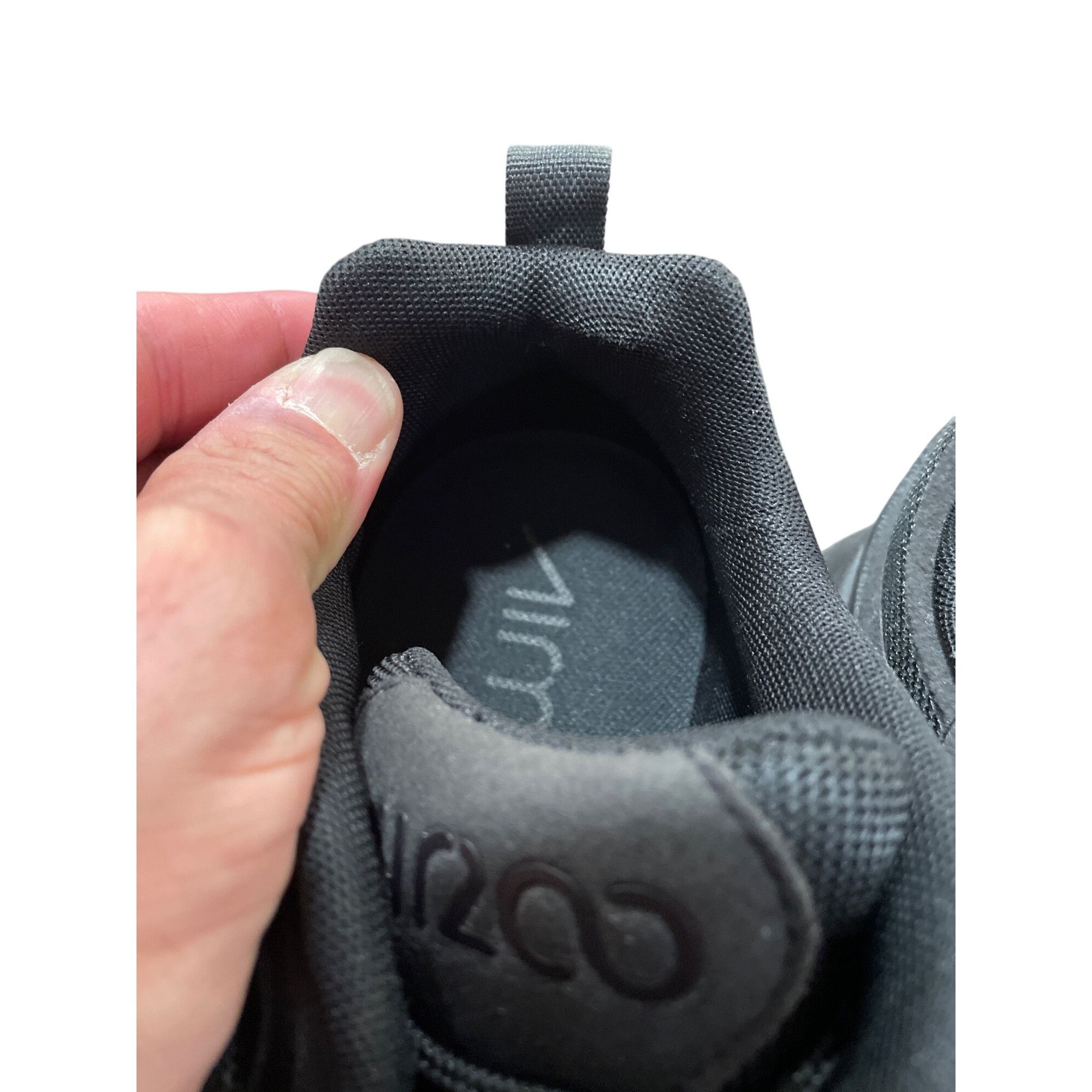 Nike Nike Air Max 200 triple black mens running sneakers sz 11 SK Size US 11 / EU 44 - 9 Thumbnail