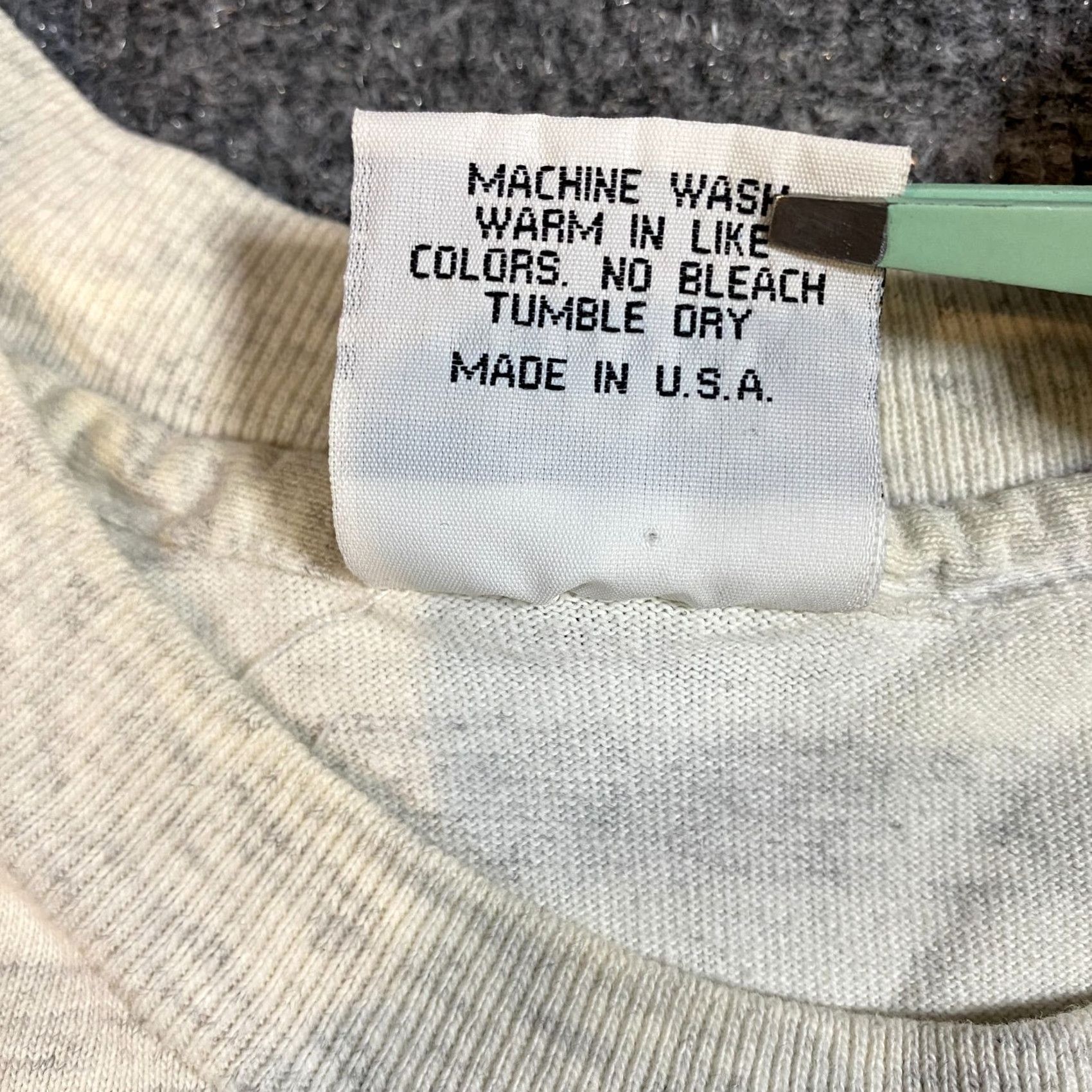 Vintage Minnie Mouse Womens T-Shirt OS Beige Striped USA Made Oversized One Size Vintage American Vintage Shirt Ladies Mens Womens Size ONE SIZE - 3 Thumbnail