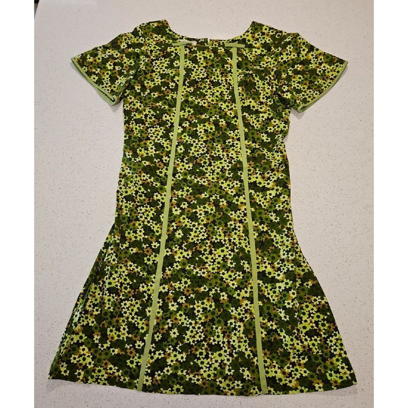 Vintage Vintage Dianes Honolulu Hawaiian Dress Sz S Green Flower Pow Size S / US 4 / IT 40 - 7 Thumbnail