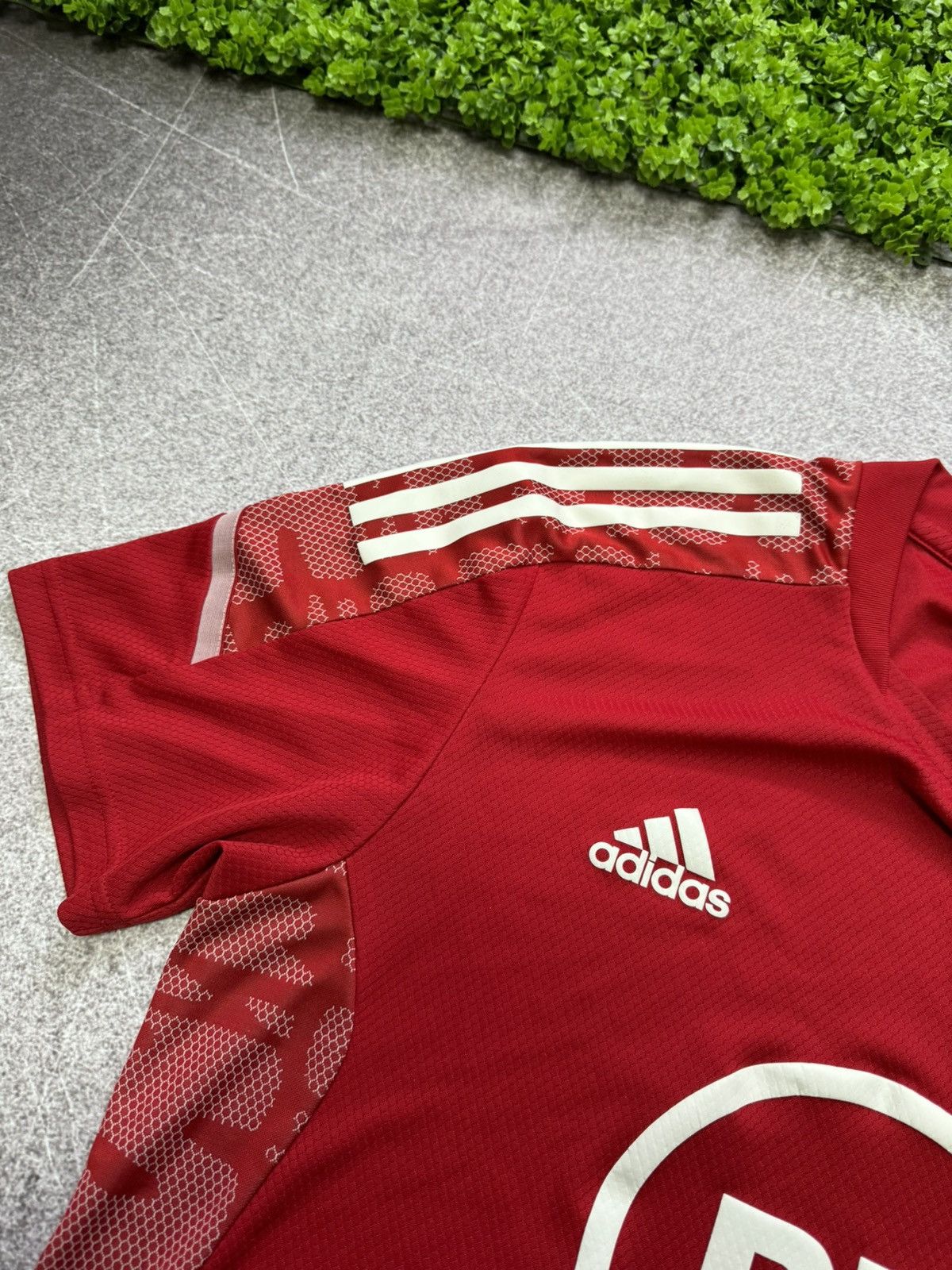 Adidas Adidas Wales 2021 2022 Training Football Shirt Soccer Jersey Size US M / EU 48-50 / 2 - 4 Thumbnail