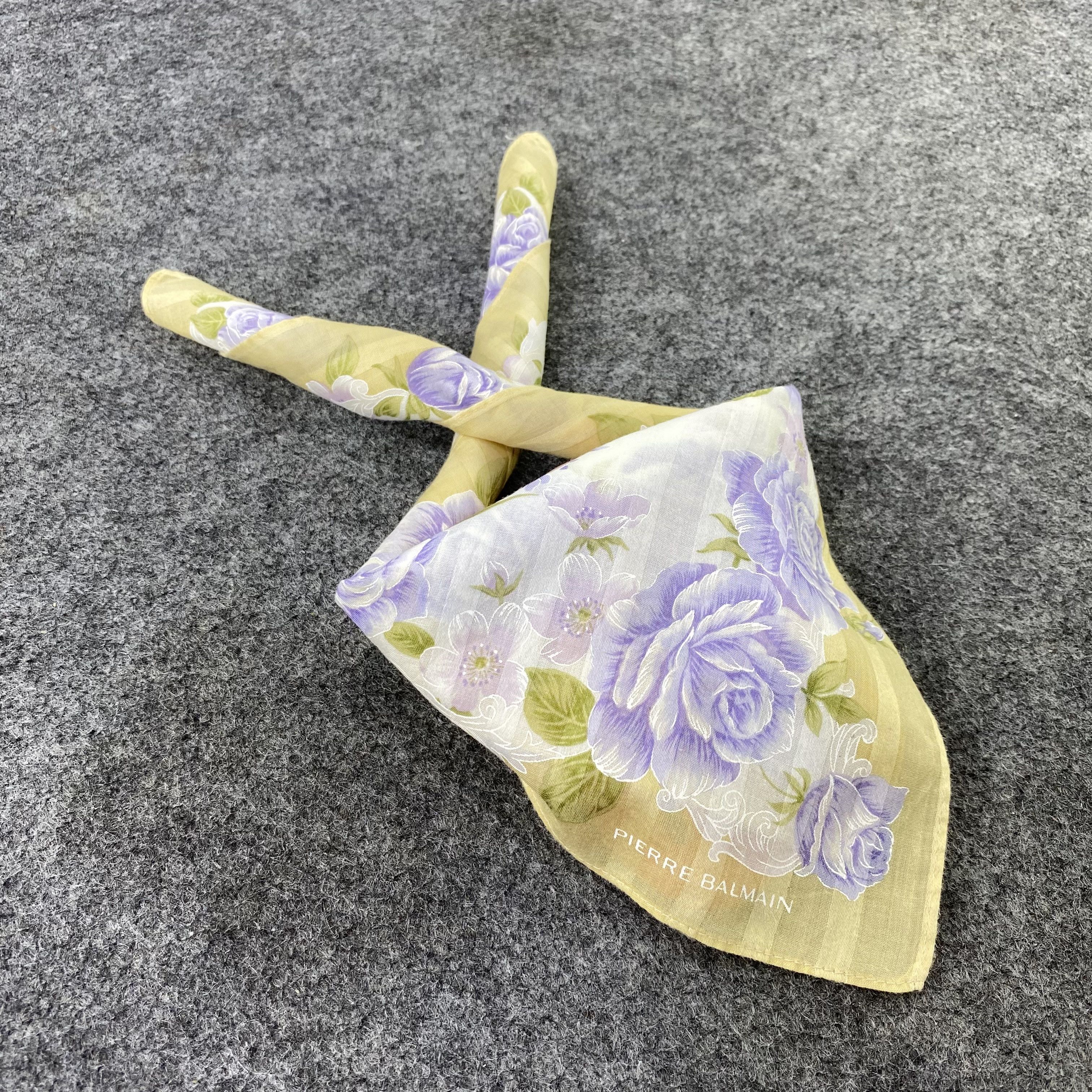 Pierre Balmain Pierre Balmain Handkerchief / Bandana / Neckerchief -B682 Size ONE SIZE - 1 Thumbnail