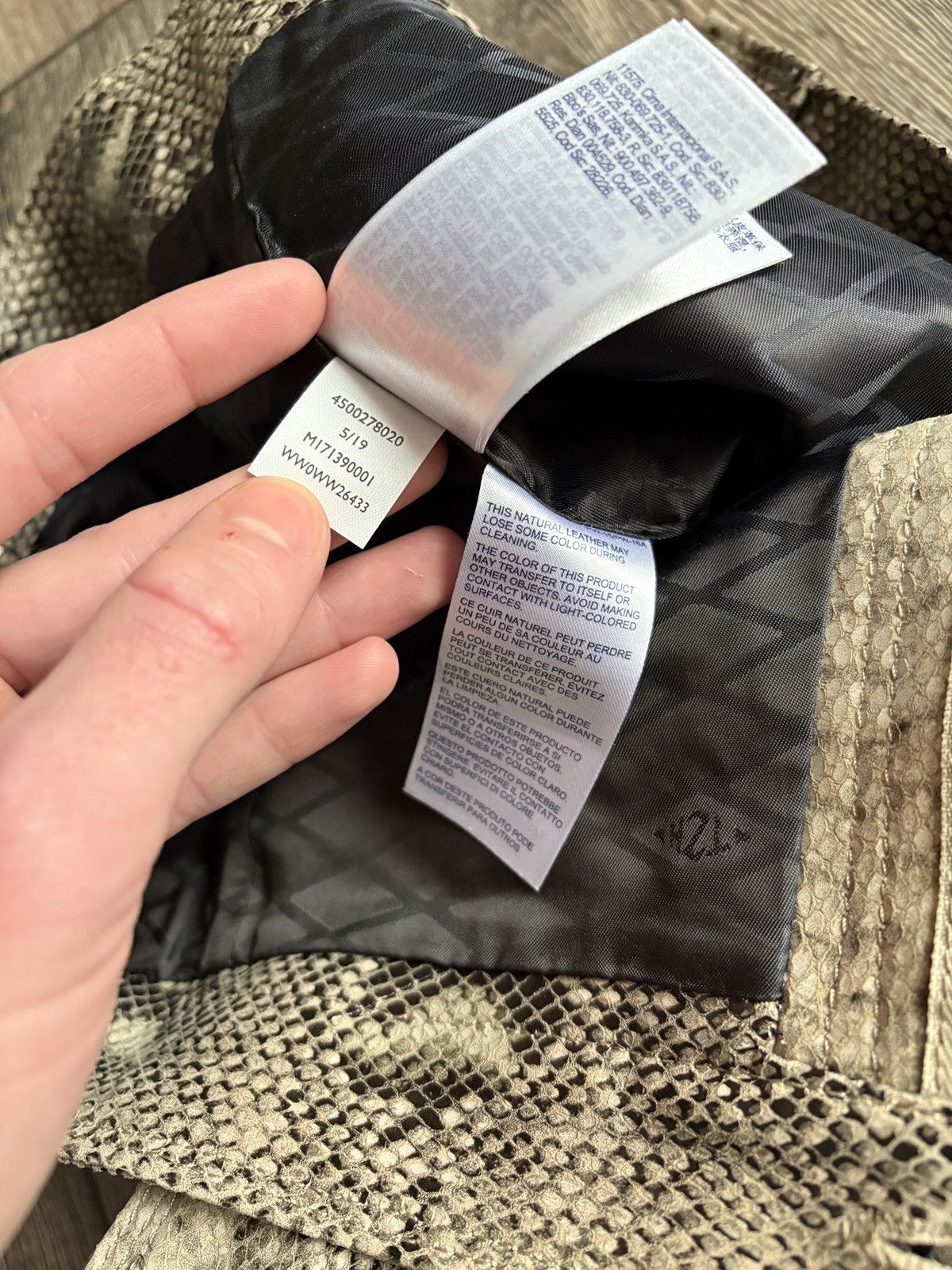 Tommy Hilfiger NWT AW19 Tommy Hilfiger x Zendaya Snakeskin Python Leather Size 26" / US 2 / IT 38 - 8 Thumbnail