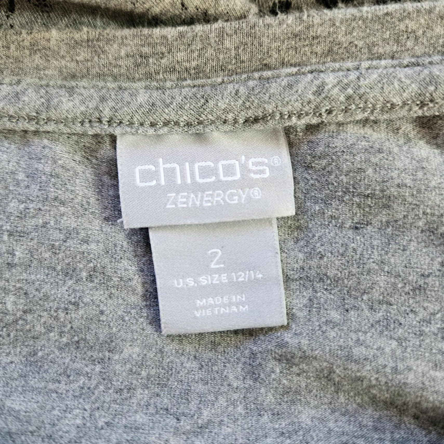 Vintage Chico's Zenergy Womens Top L Gray Black Snakeskin Print Long Sleeve Pullover Shirt Basic Adults Womens Size L / US 10 / IT 46 - 5 Thumbnail