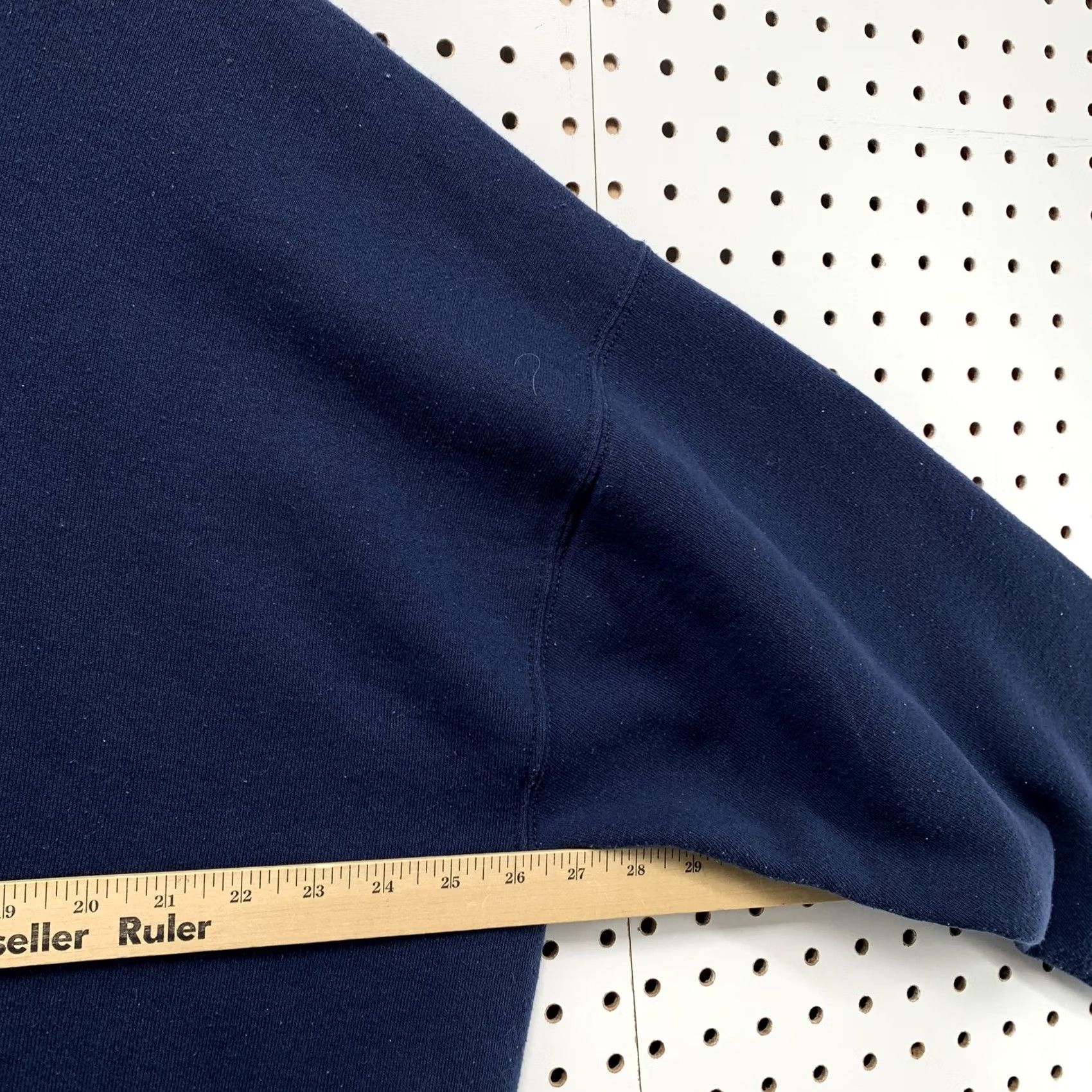 Mickey & Co. VINTAGE Mickey & Co. Sweatshirt Mens 2XL Navy Embroidered 90s Mickey Mouse Crew Neck Pullover Blue Shirt Size US XXL / EU 58 / 5 - 4 Thumbnail