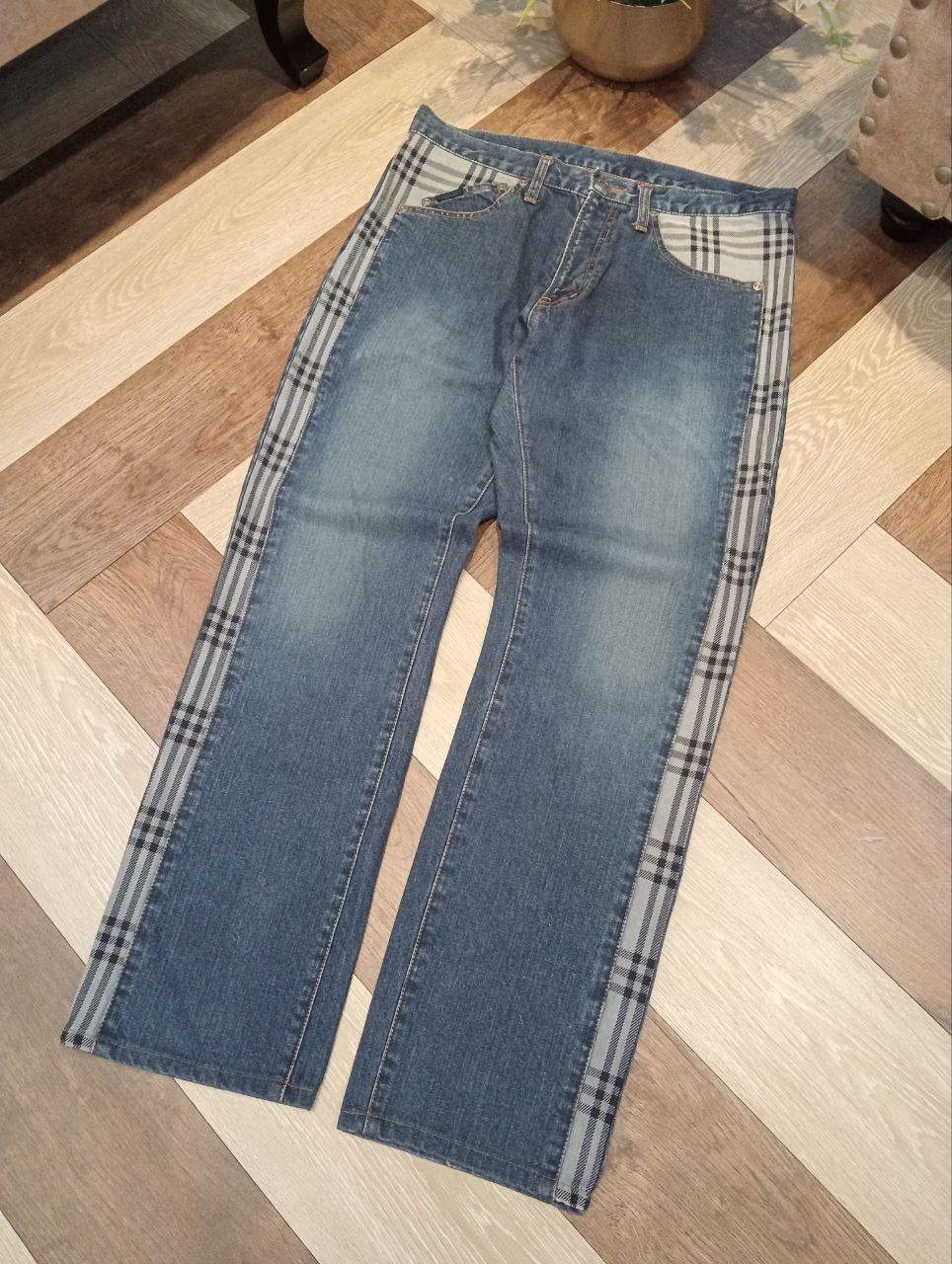 Burberry BURBERRY BLUE LABEL BLUE DENIM JEANS Size US 32 / EU 48 - 2 Thumbnail