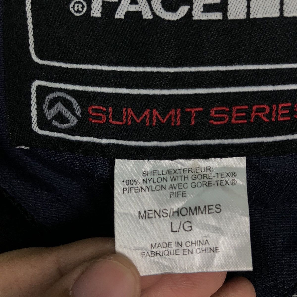 The North Face VINTAGE THE NORTH FACE SUMMIT SERIES SURVIVAL JACKET Size US L / EU 52-54 / 3 - 11 Thumbnail