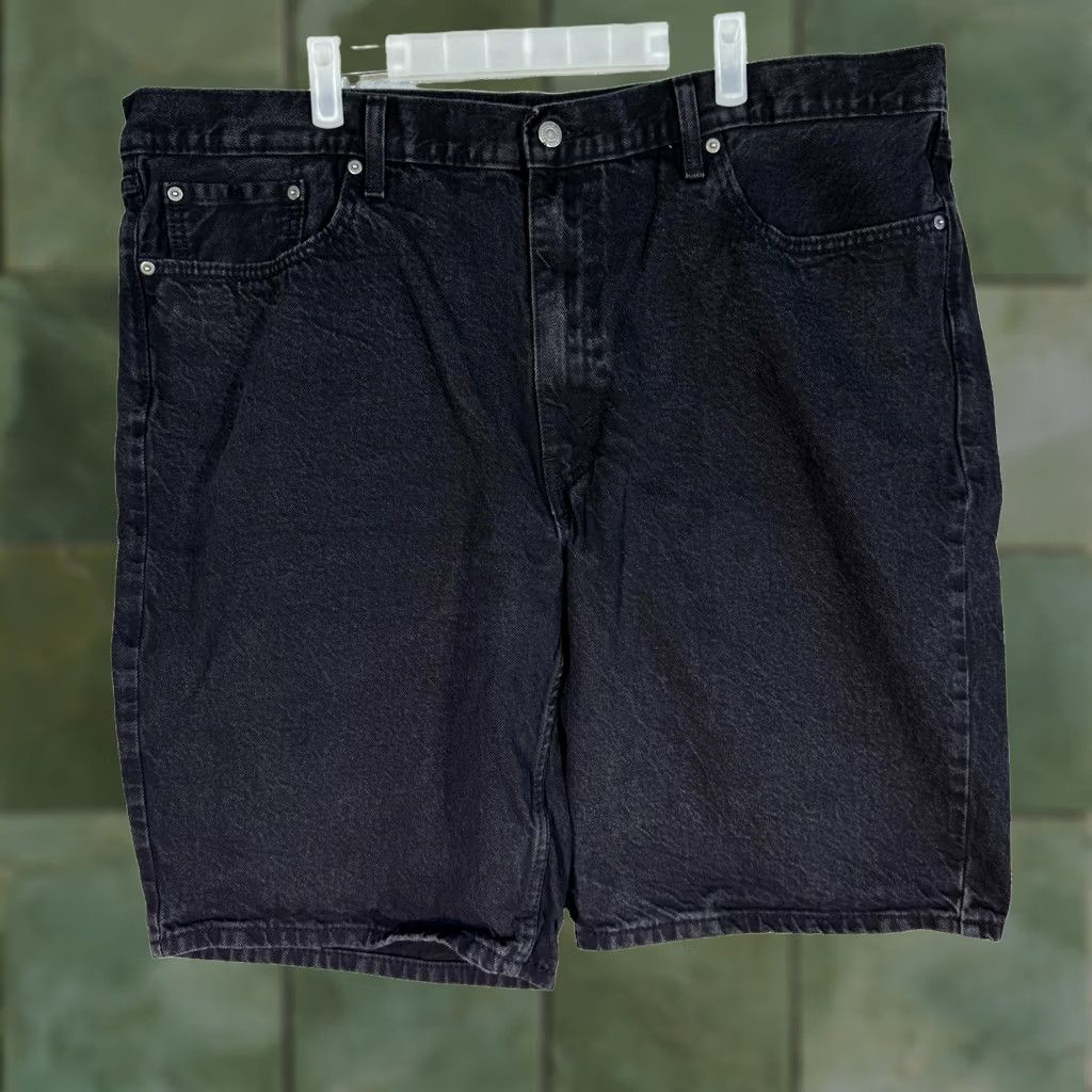 Levi's Levis 469 Shorts Mens 44 Black Denim Relaxed Fit Bermuda Casual 5-Pocket Button Zipper 100% Cotton Jeans Size US 44 / EU 60 - 1 Thumbnail